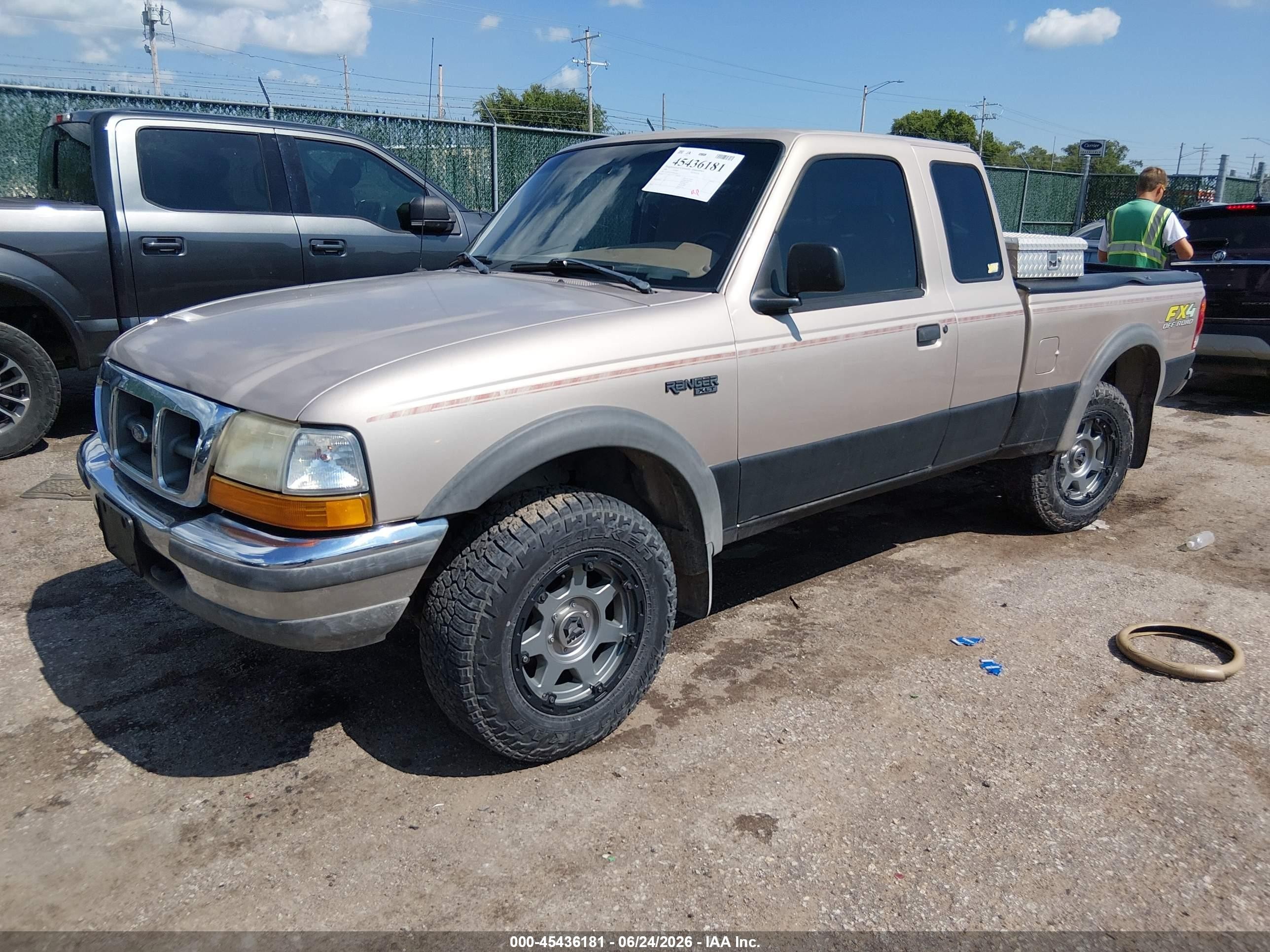 1998 Ford Ranger Splash/xl/xlt Tan vin: 1FTZR15X5WPB15864