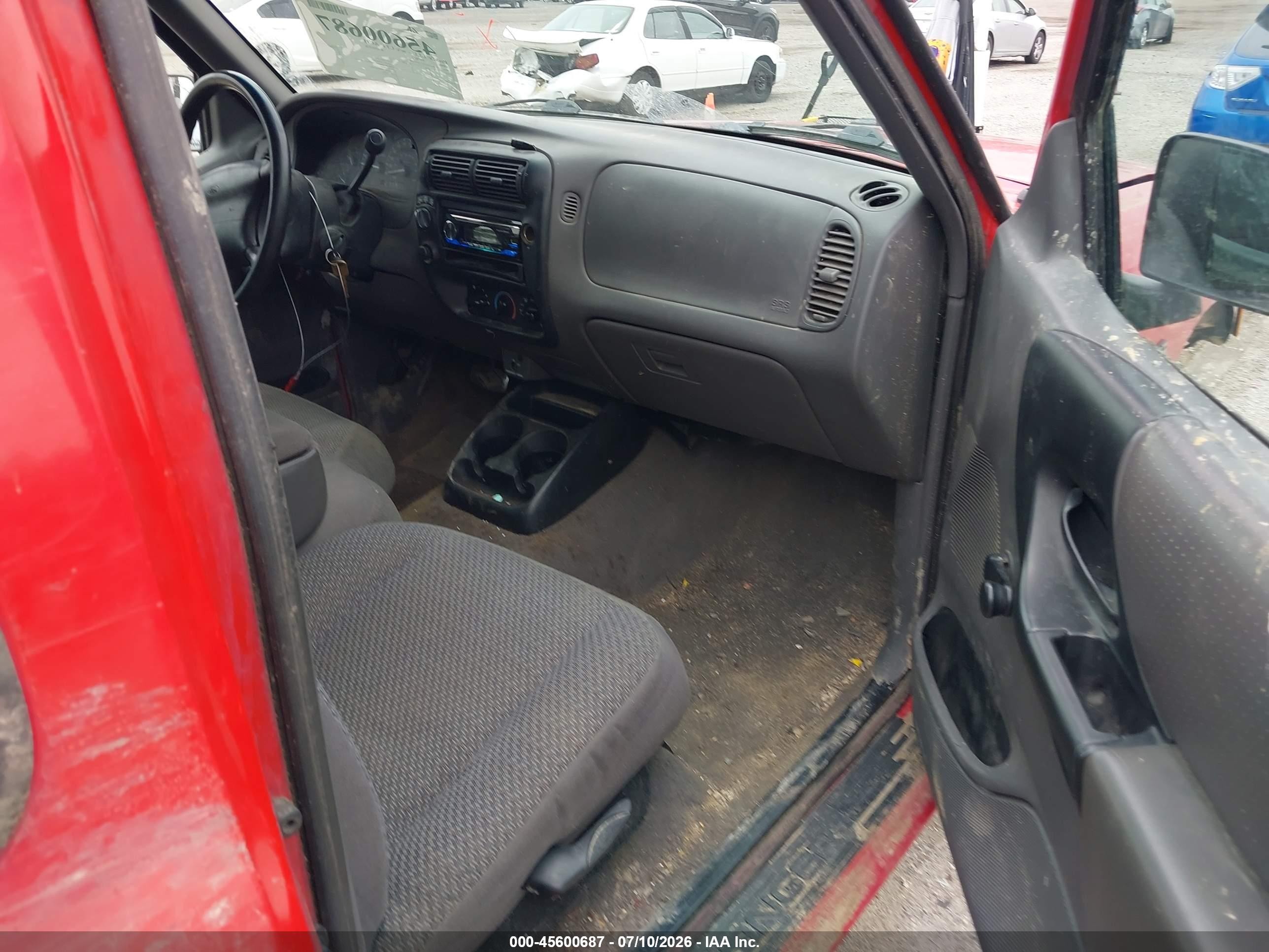 1999 Ford Ranger Xlt Red vin: 1FTZR15X5XTA93244