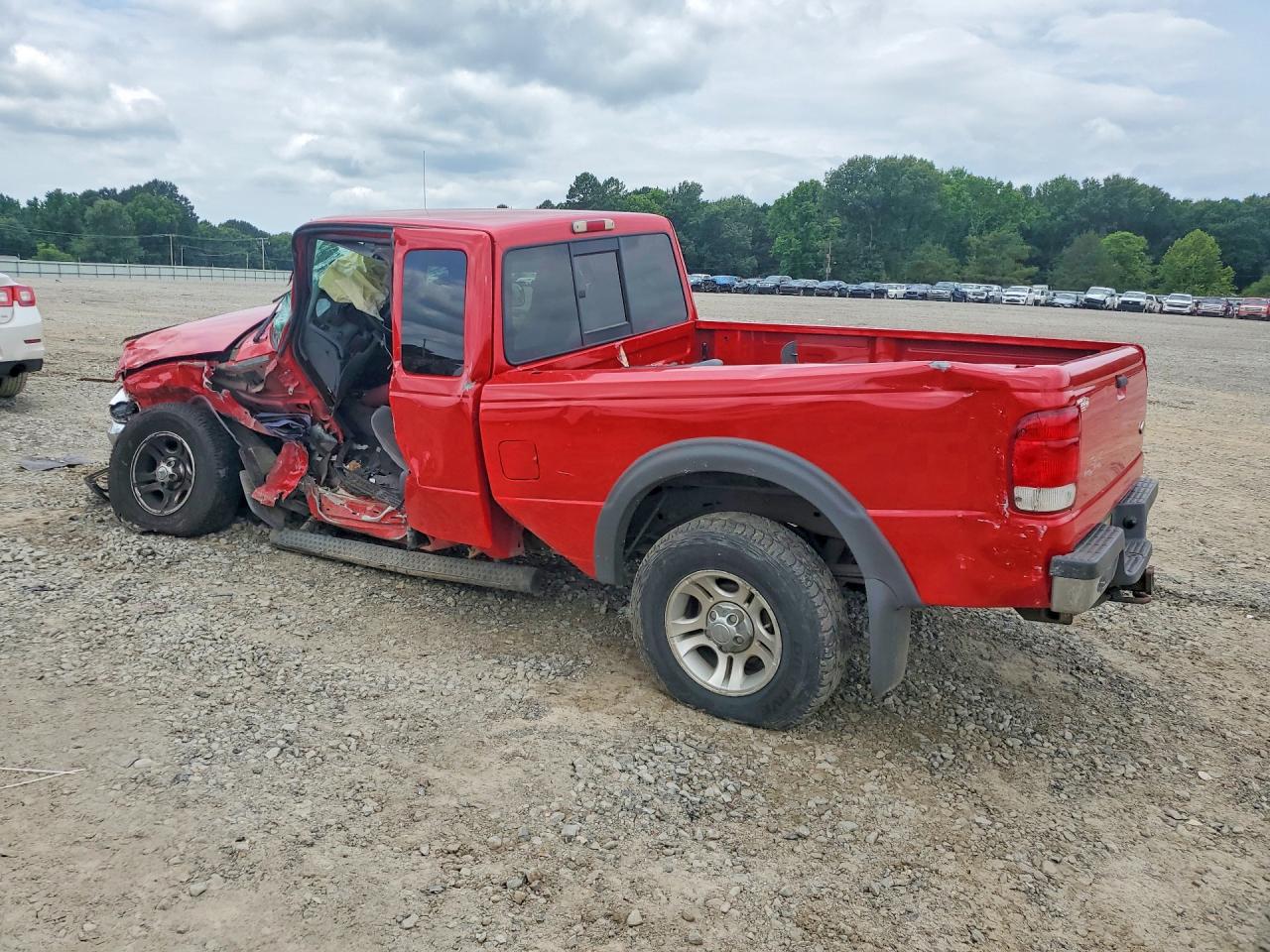 2000 Ford Ranger Super Cab Red vin: 1FTZR15X5YTA50119