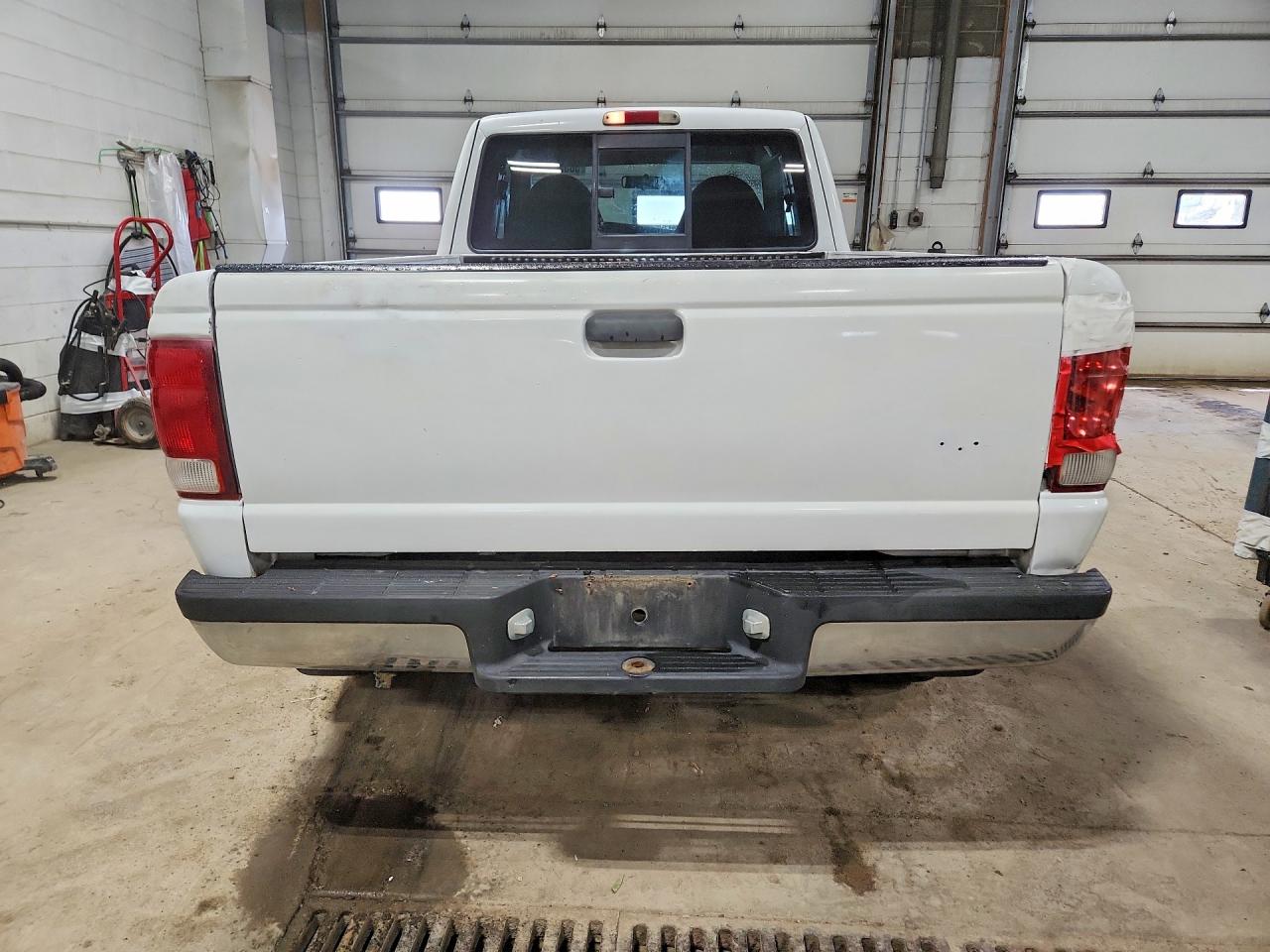 2000 Ford Ranger Super Cab White vin: 1FTZR15X6YPB76160