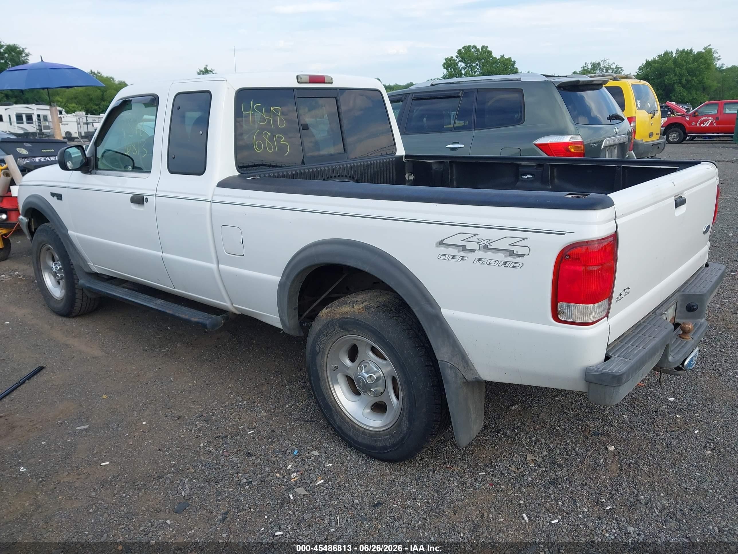 2000 Ford Ranger Xlt Белый vin: 1FTZR15X6YTA23351