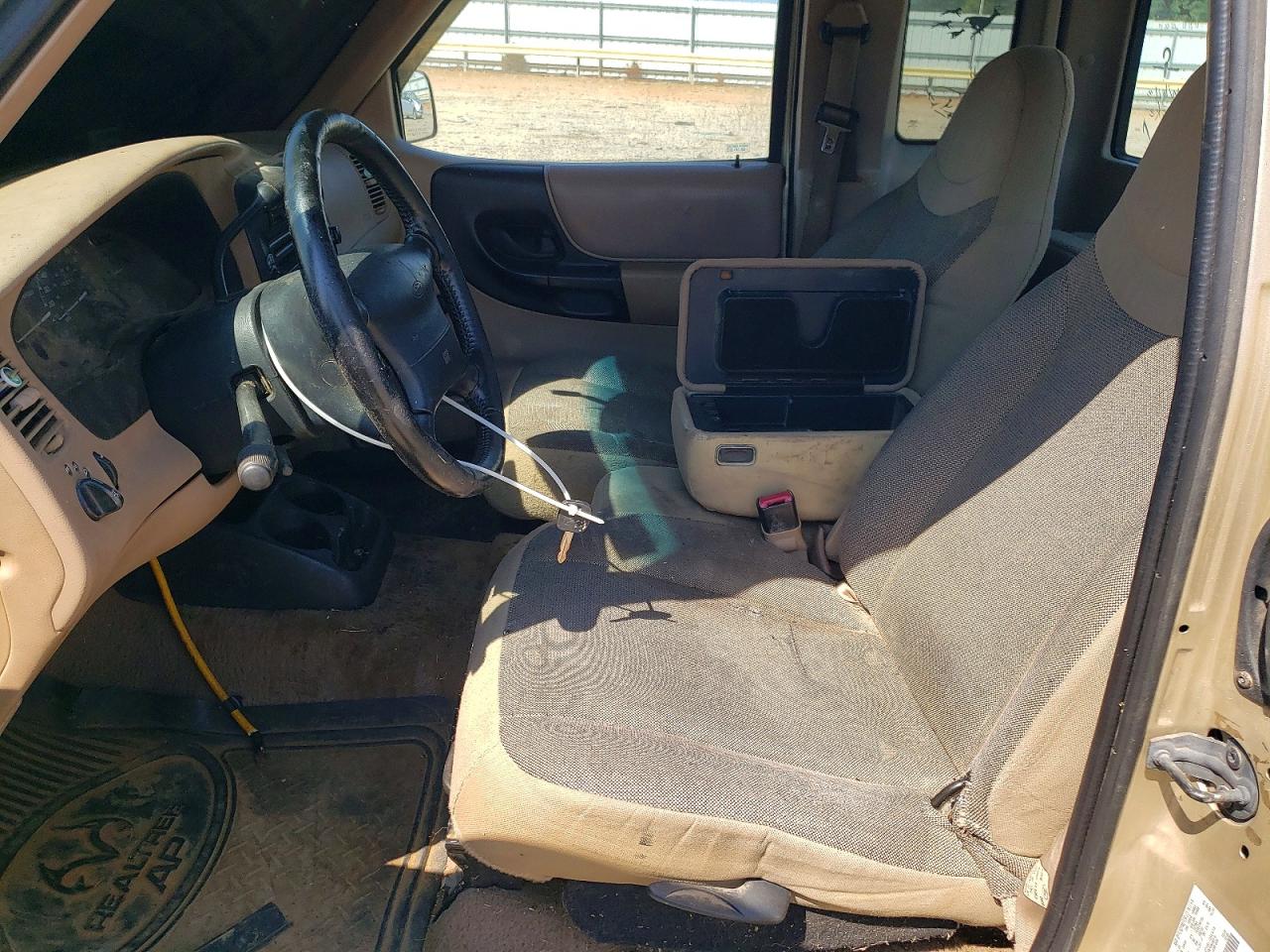 2000 Ford Ranger Super Cab Gold vin: 1FTZR15X6YTA52915