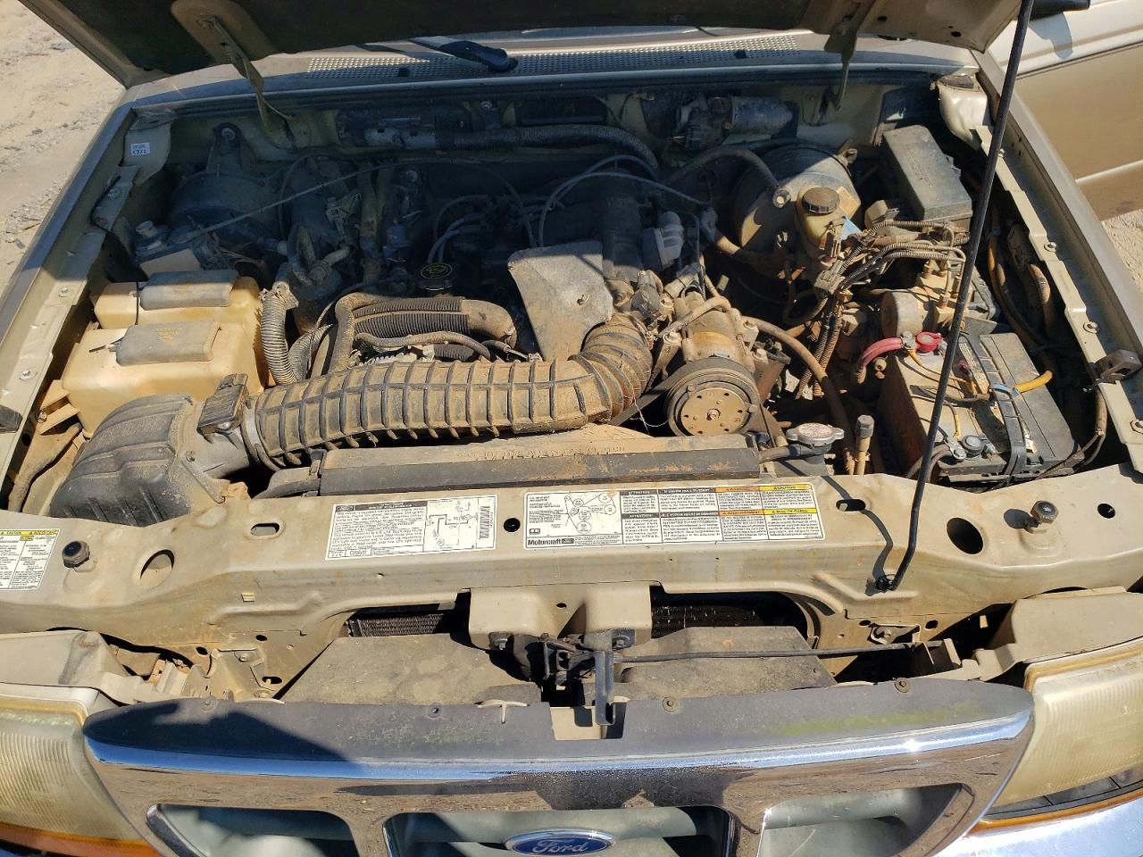 2000 Ford Ranger Super Cab Gold vin: 1FTZR15X6YTA52915