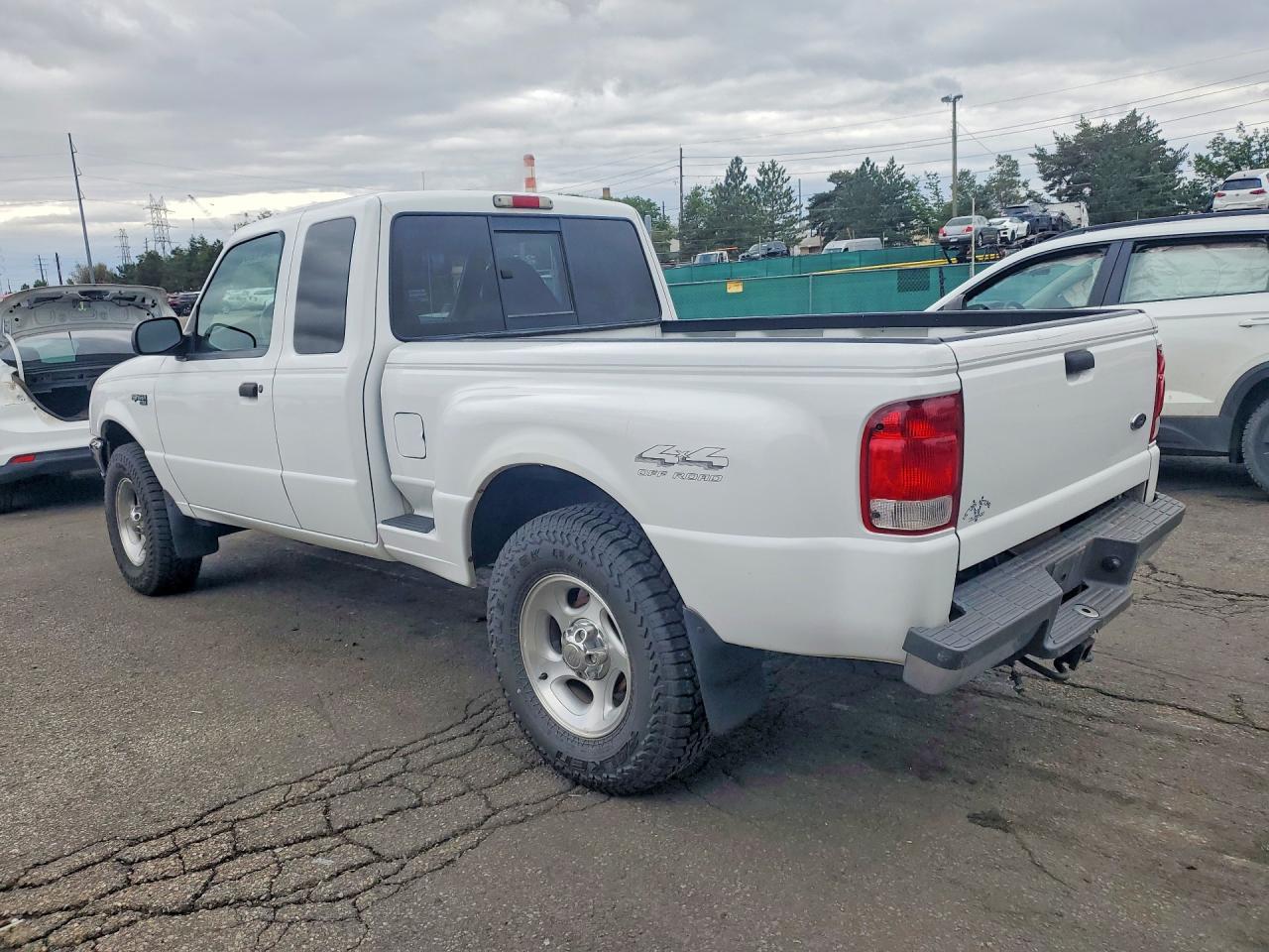 2000 Ford Ranger Super Cab White vin: 1FTZR15X7YPB87698