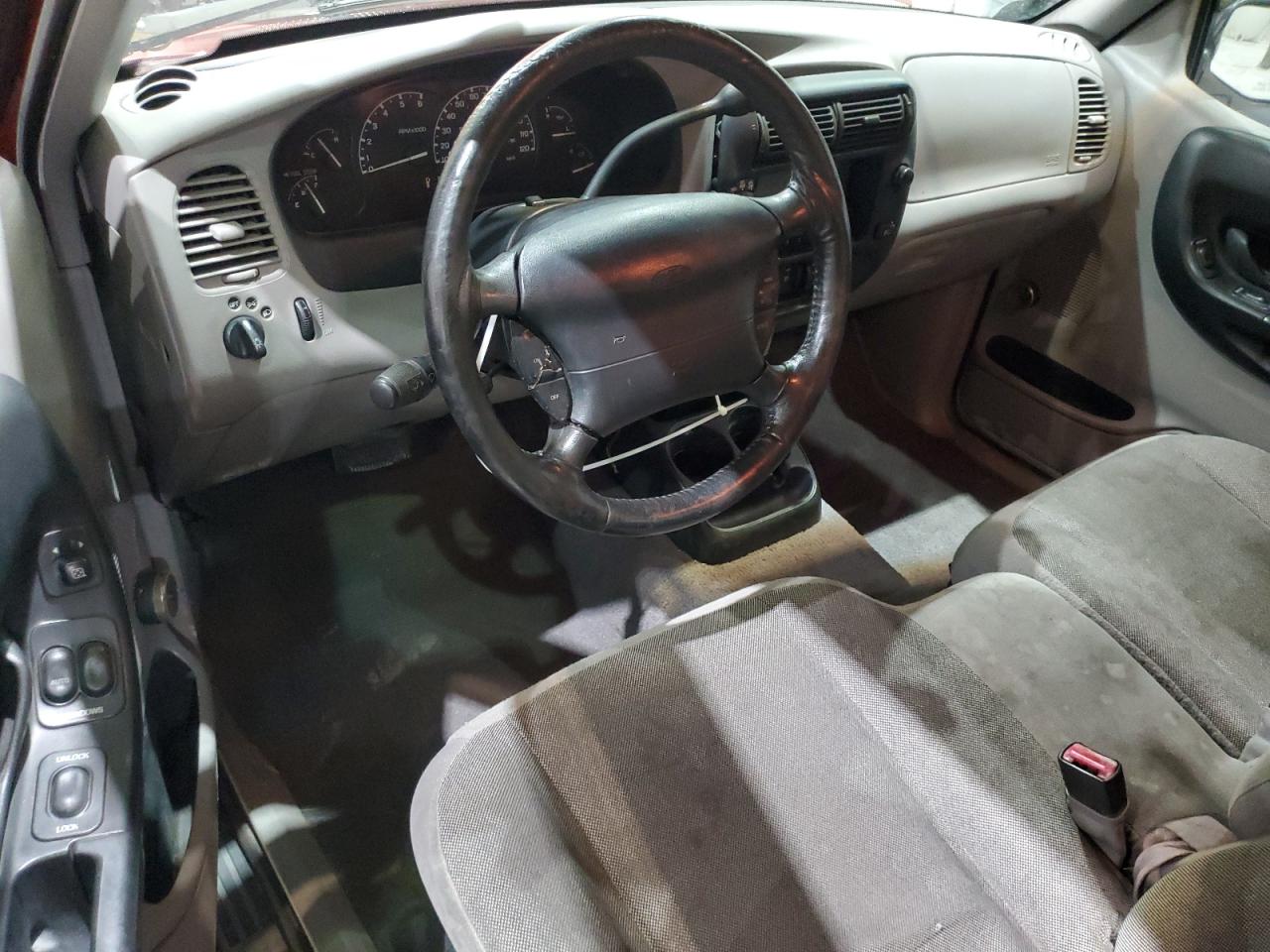 2000 Ford Ranger Super Cab Burgundy vin: 1FTZR15X7YTA39610