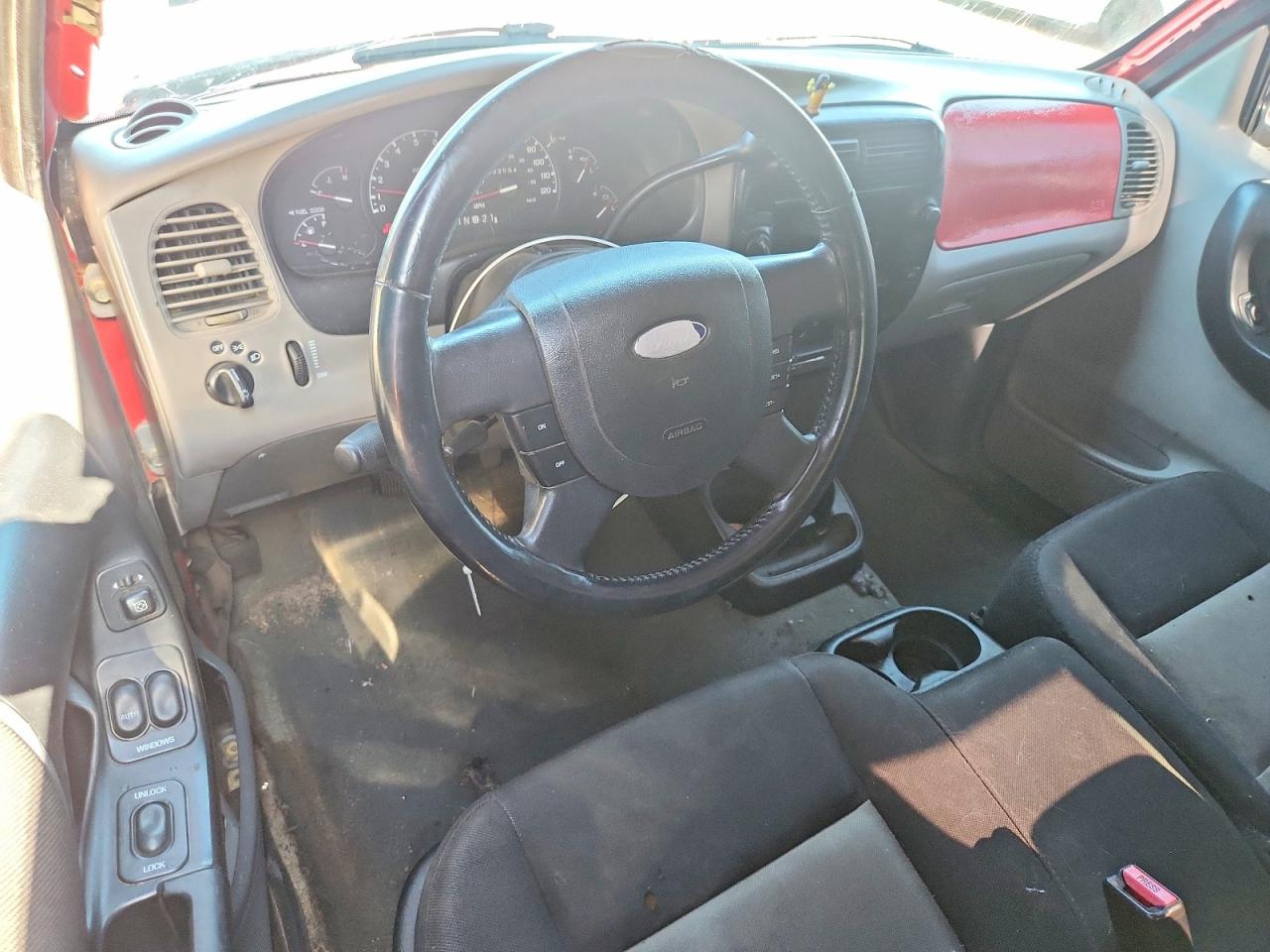 1998 Ford Ranger Super Cab Red vin: 1FTZR15X8WPA11949