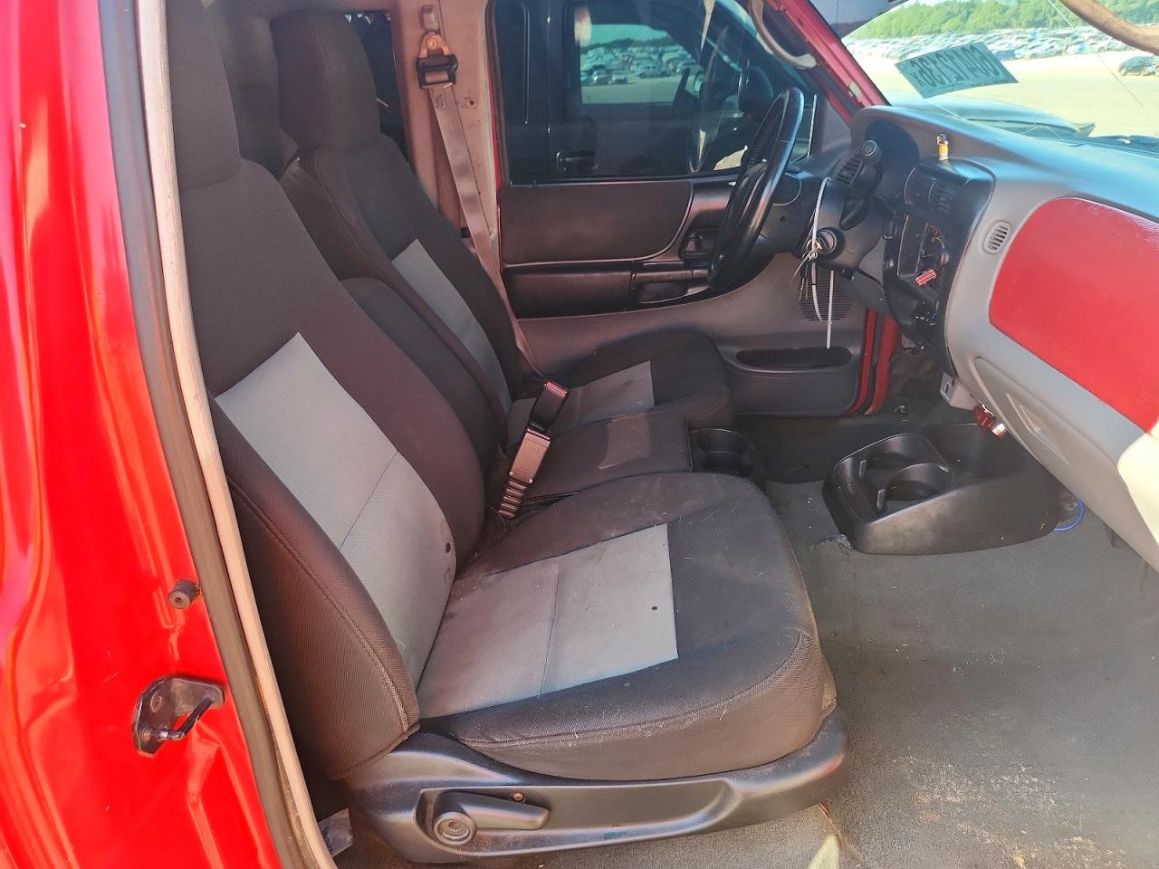 1998 Ford Ranger Super Cab Red vin: 1FTZR15X8WPA11949