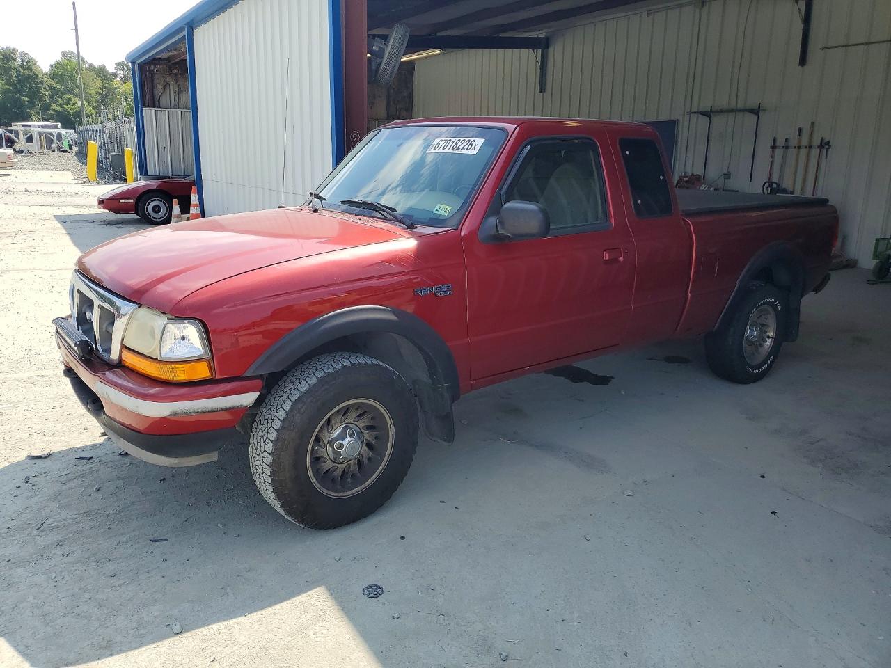 1998 Ford Ranger Super Cab Красный vin: 1FTZR15X8WTA04572