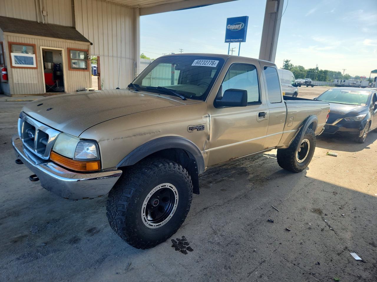 1999 Ford Ranger Super Cab Tan vin: 1FTZR15X8XPB09896