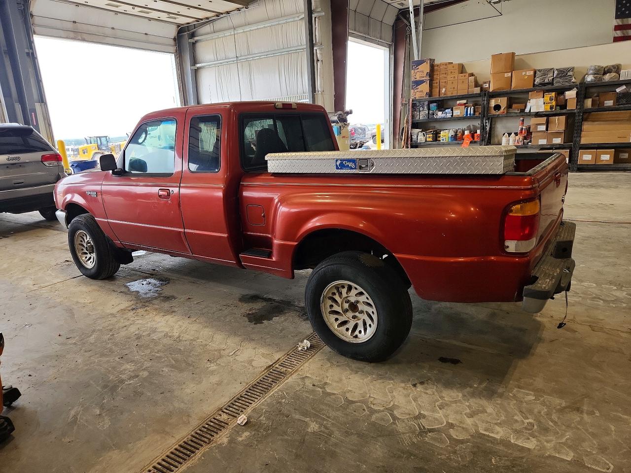 1998 Ford Ranger Super Cab Orange vin: 1FTZR15X9WPB21778
