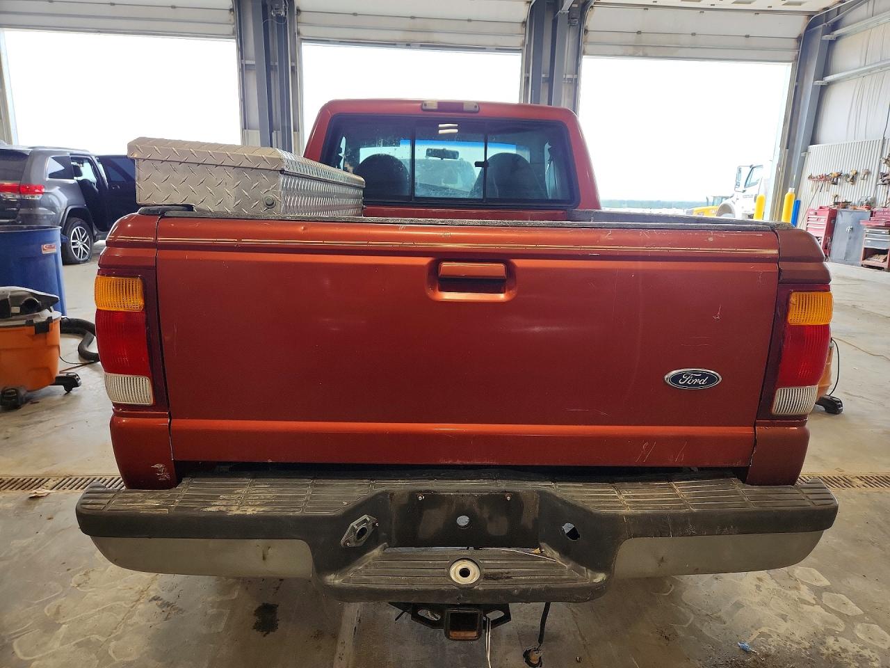 1998 Ford Ranger Super Cab Orange vin: 1FTZR15X9WPB21778