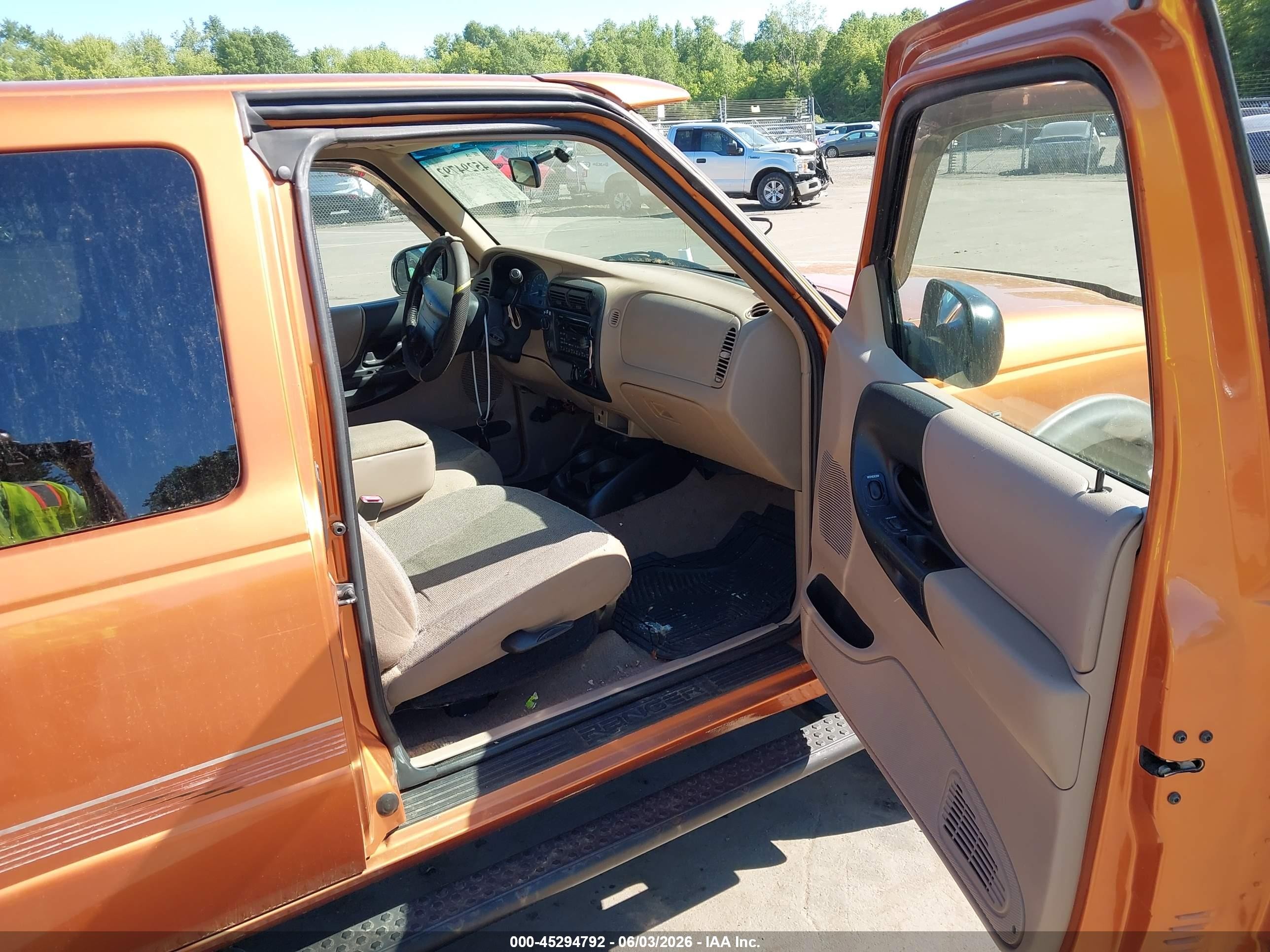2000 Ford Ranger Xlt Оранжевый vin: 1FTZR15X9YTA33114