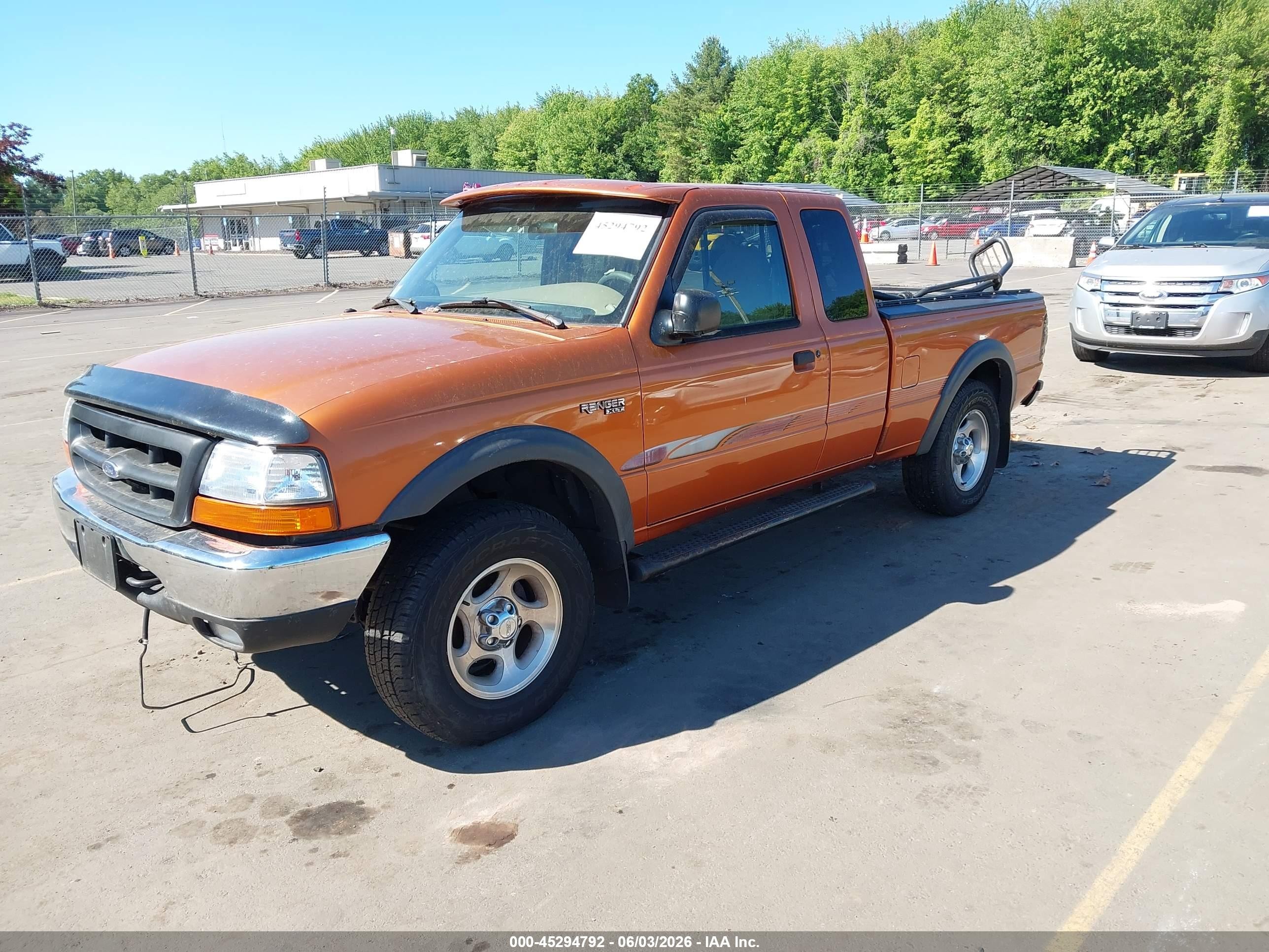 2000 Ford Ranger Xlt Оранжевый vin: 1FTZR15X9YTA33114