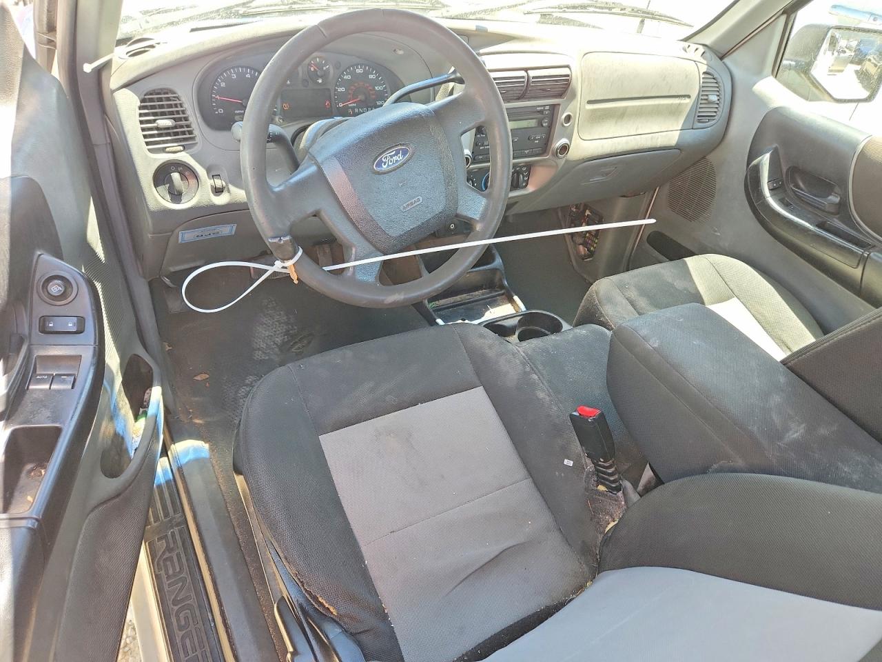 2009 Ford Ranger Super Cab White vin: 1FTZR44E89PA31267