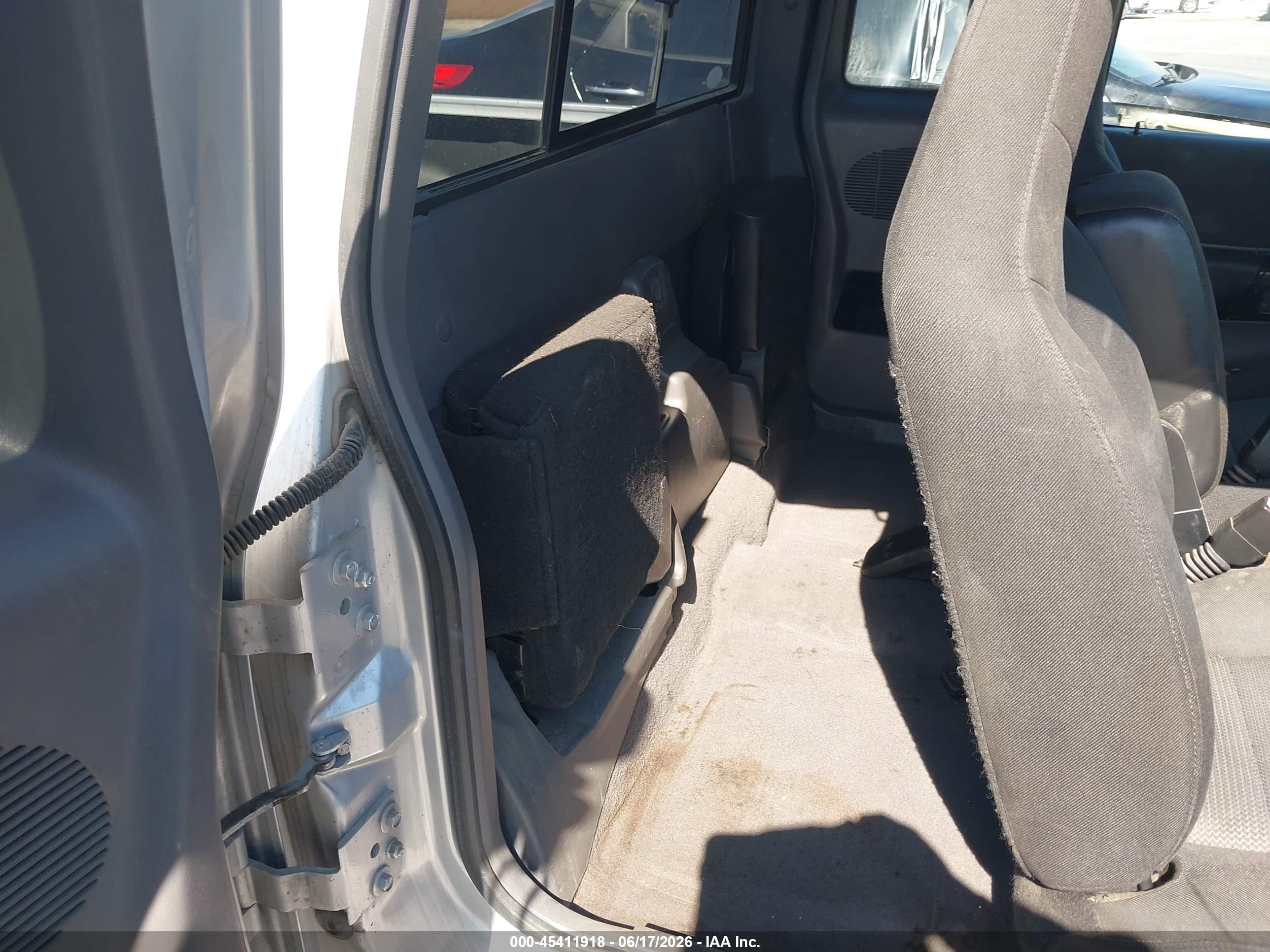 2003 Ford Ranger Edge/tremor/xlt Silver vin: 1FTZR44V03PA90711