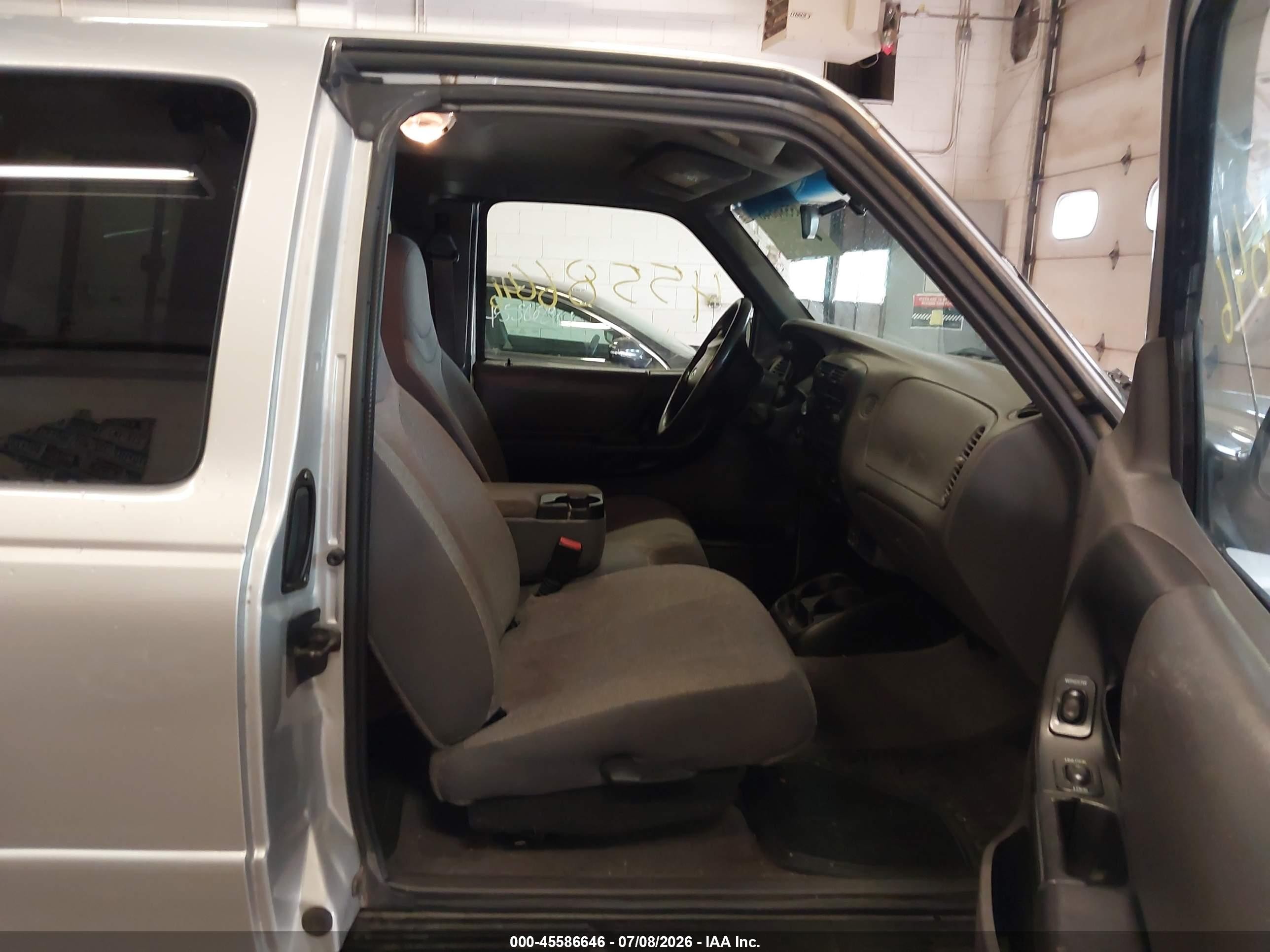 2002 Ford Ranger Edge/xlt Серебряный vin: 1FTZR45E12PA40767