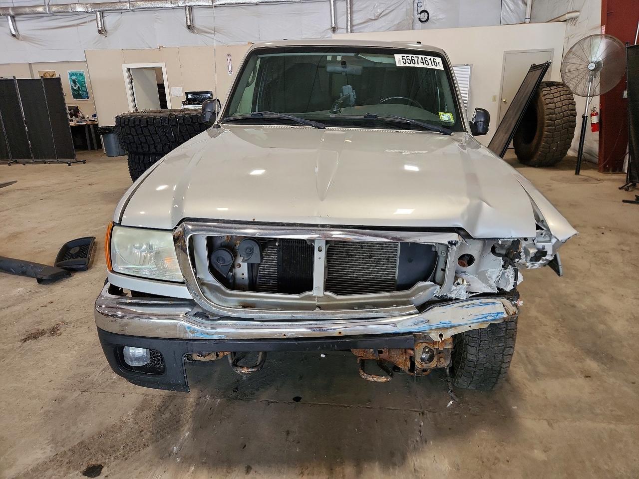 2004 Ford Ranger Super Cab Silver vin: 1FTZR45E14PA29772