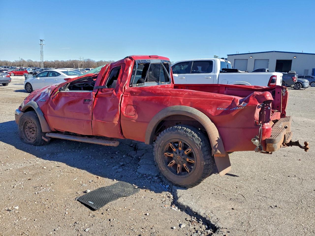 2005 Ford Ranger Super Cab Red vin: 1FTZR45E15PA71179