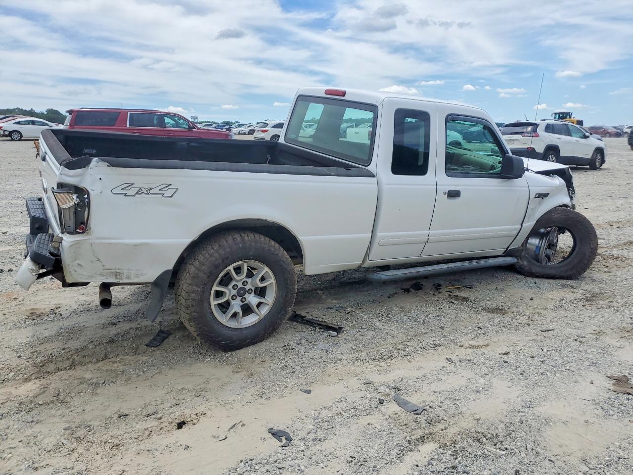 2007 Ford Ranger Super Cab White vin: 1FTZR45E17PA04584