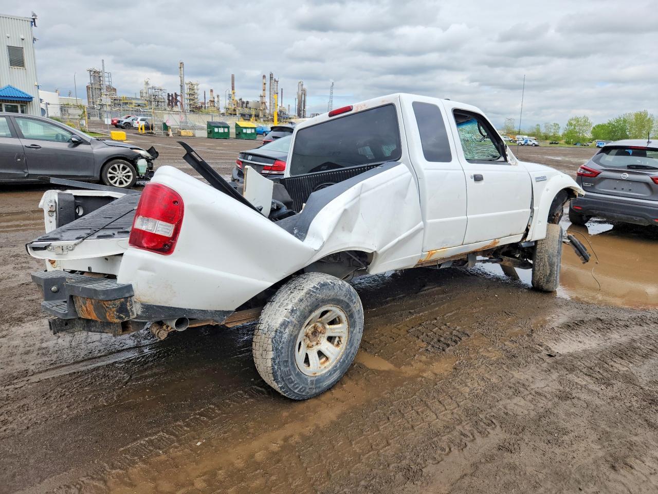 2009 Ford Ranger Super Cab White vin: 1FTZR45E19PA61905