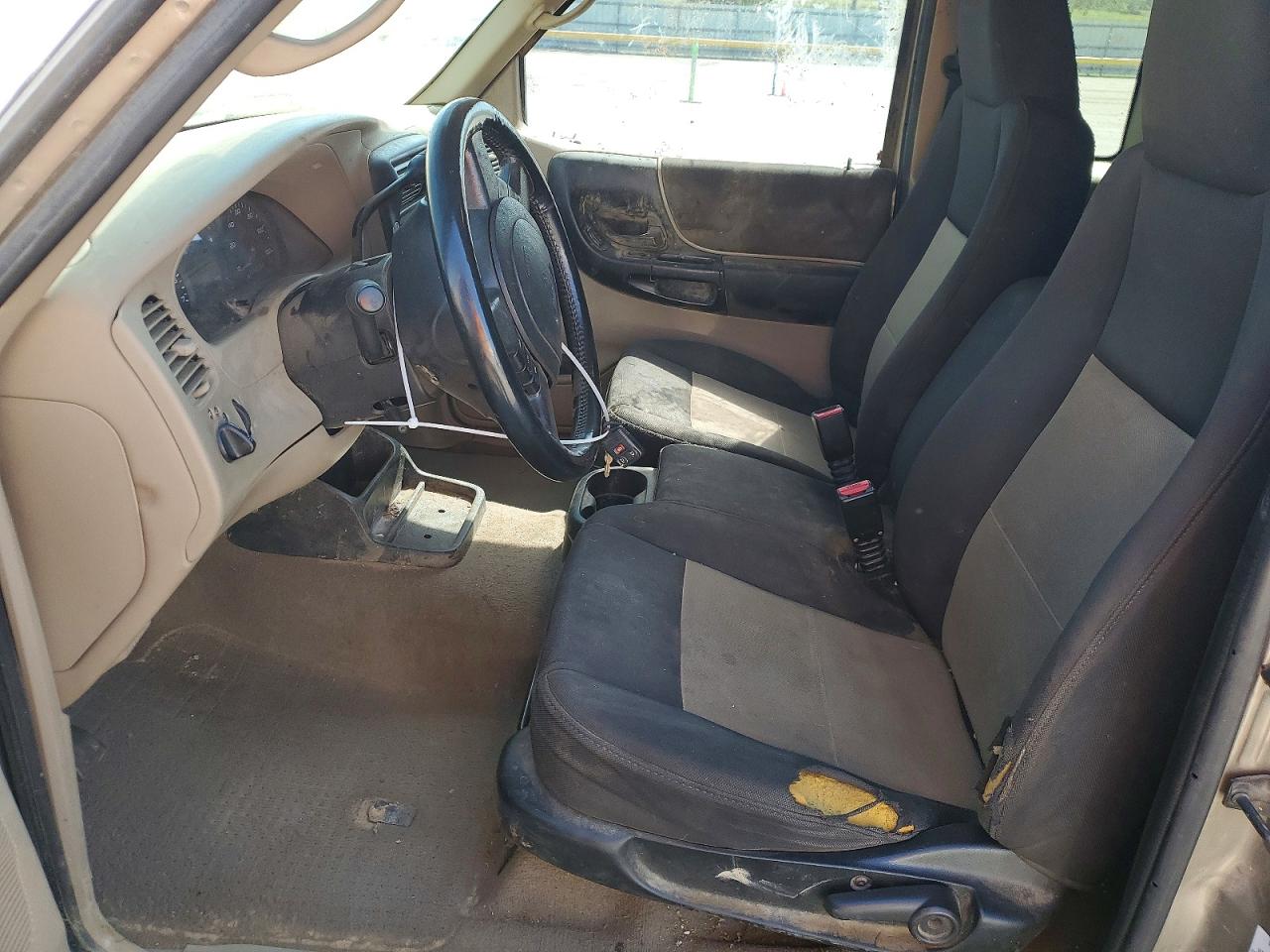 2005 Ford Ranger Super Cab Tan vin: 1FTZR45E25PA65794