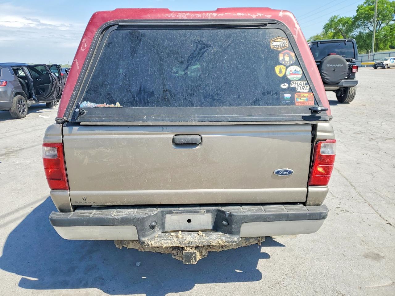 2005 Ford Ranger Super Cab Tan vin: 1FTZR45E25PA65794