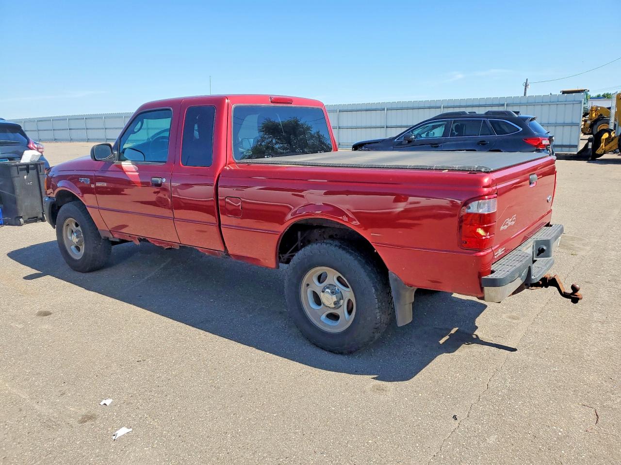 2005 Ford Ranger Super Cab Red vin: 1FTZR45E25PB03833