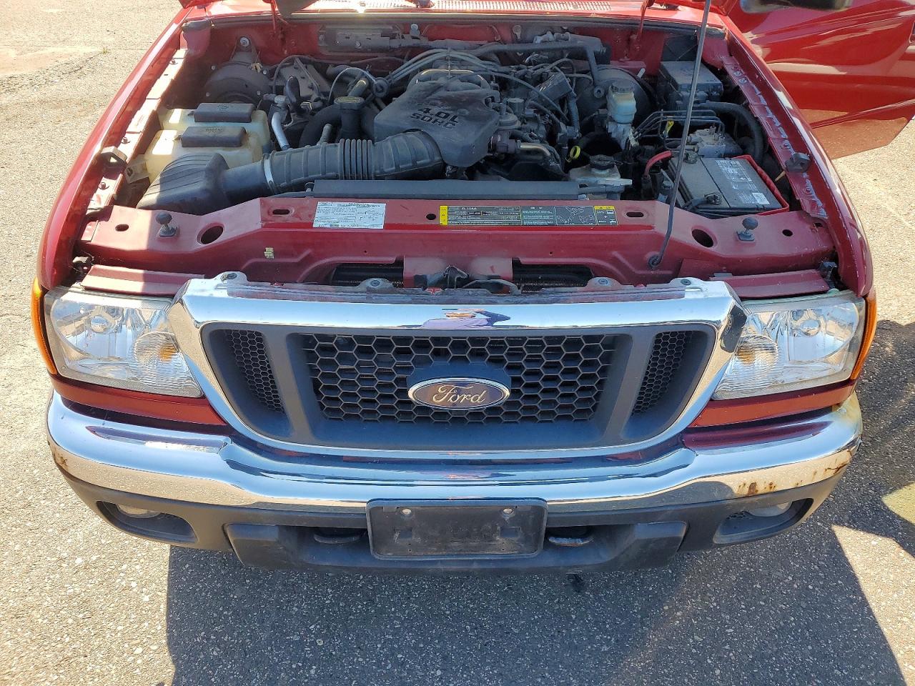 2005 Ford Ranger Super Cab Red vin: 1FTZR45E25PB03833