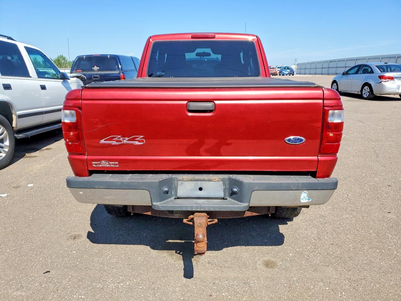 2005 Ford Ranger Super Cab Red vin: 1FTZR45E25PB03833