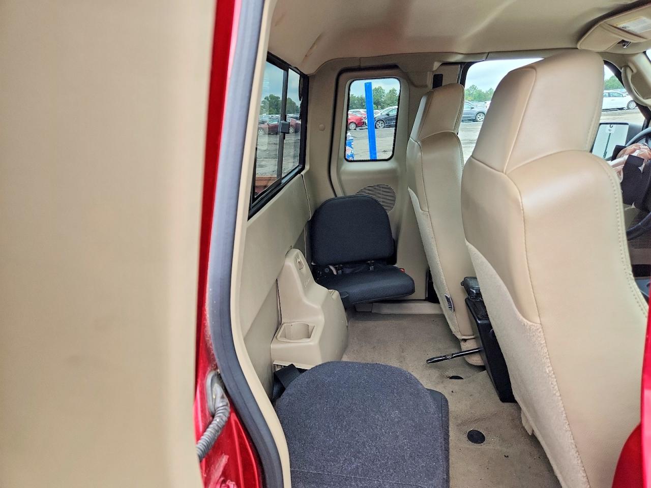 2007 Ford Ranger Super Cab Red vin: 1FTZR45E27PA82050