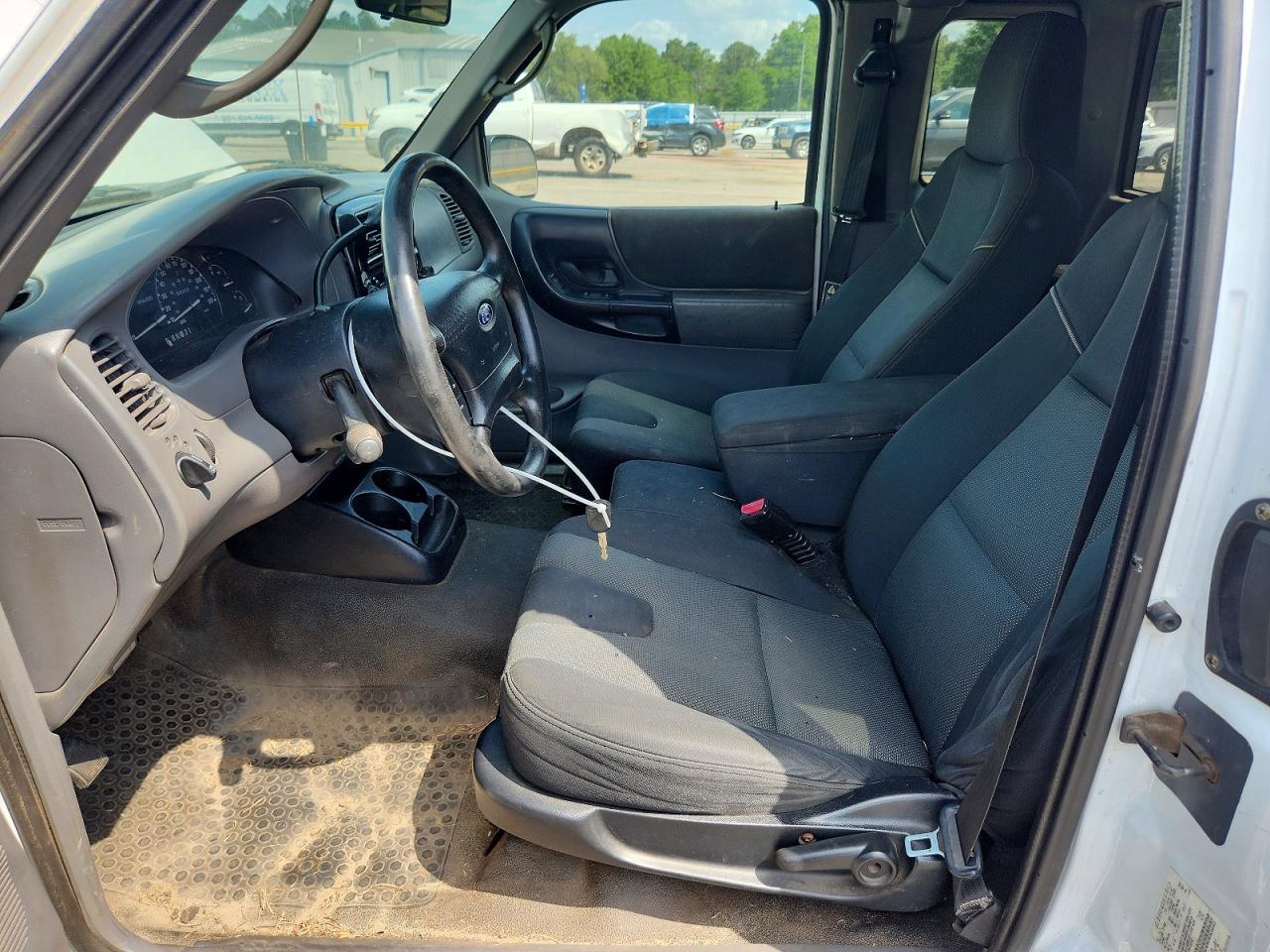 2003 Ford Ranger Super Cab White vin: 1FTZR45E33PA08582