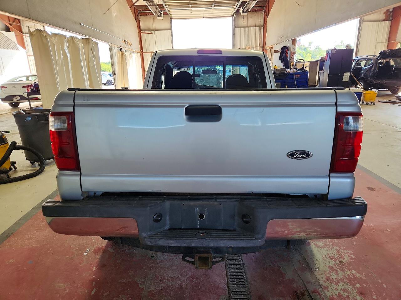 2003 Ford Ranger Super Cab Silver vin: 1FTZR45E33PB66145