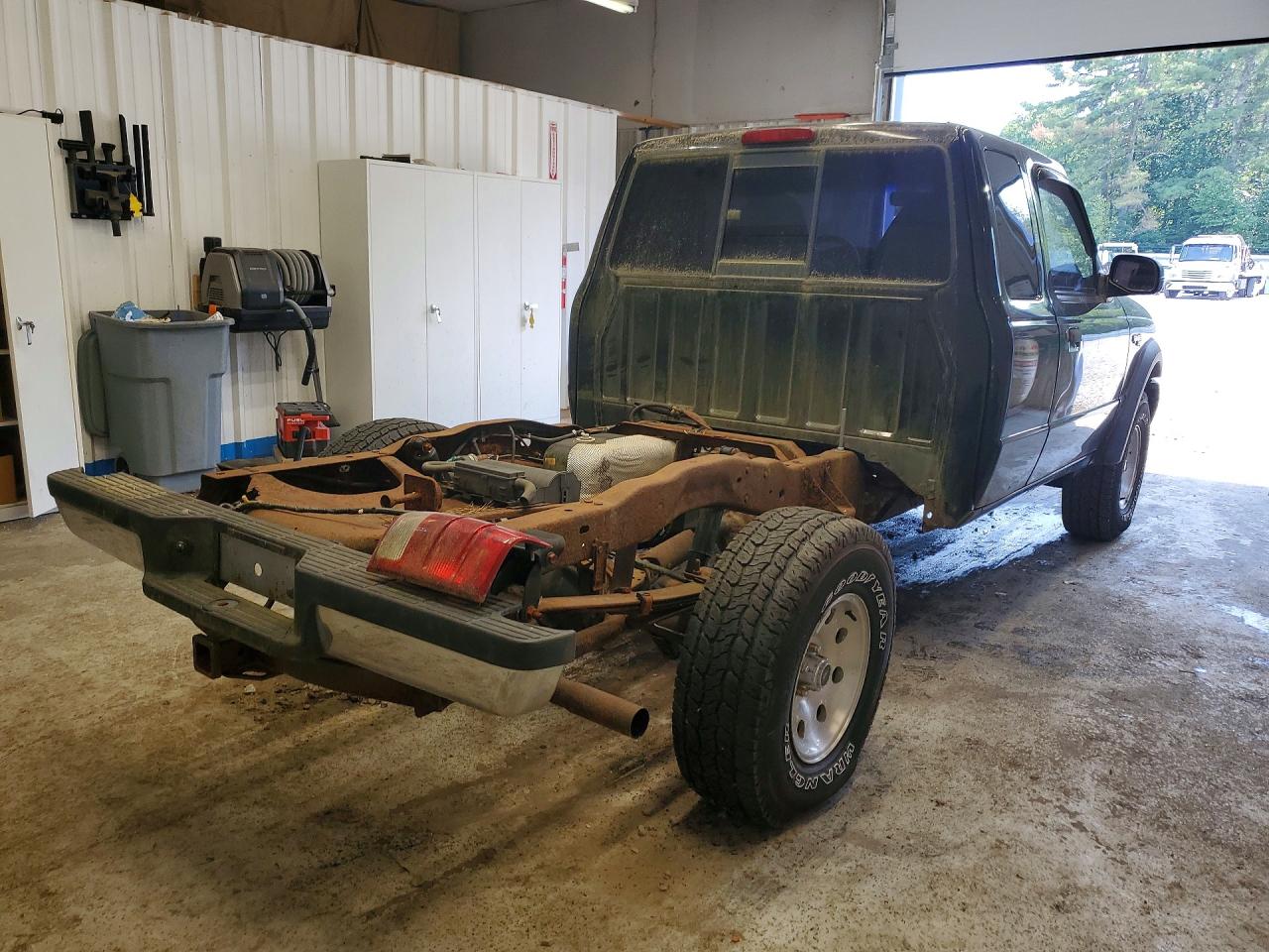 2003 Ford Ranger Super Cab Черный vin: 1FTZR45E33TA48152