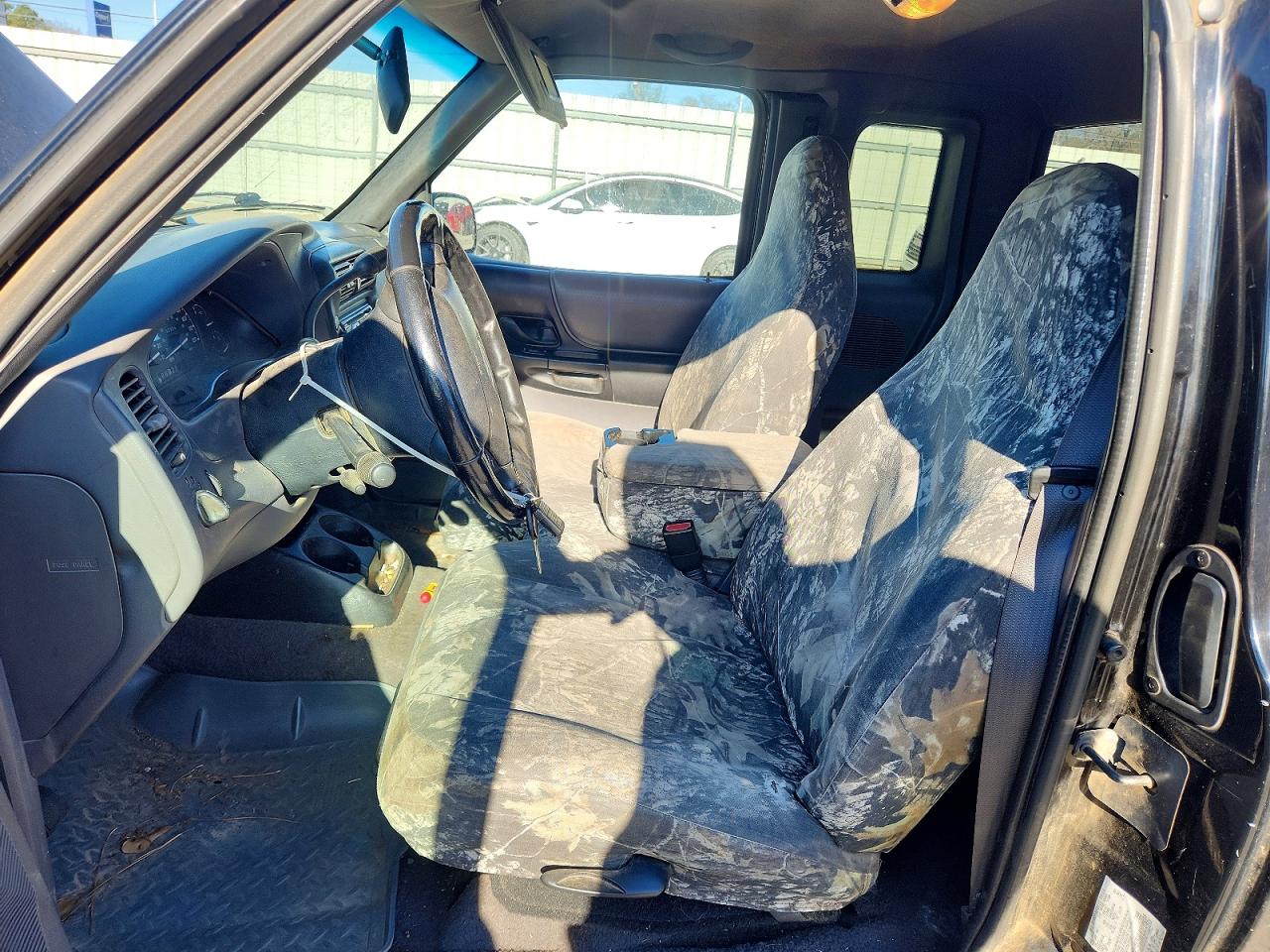 2002 Ford Ranger Super Cab Black vin: 1FTZR45E42TA39765
