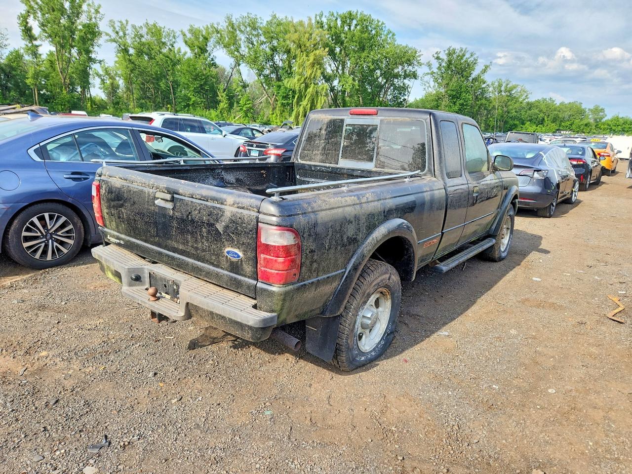 2003 Ford Ranger Super Cab Black vin: 1FTZR45E43TA07948