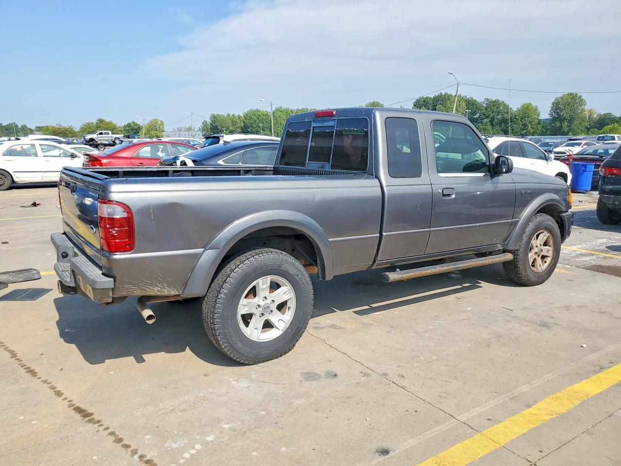 2004 Ford Ranger Super Cab Gray vin: 1FTZR45E44PA10049