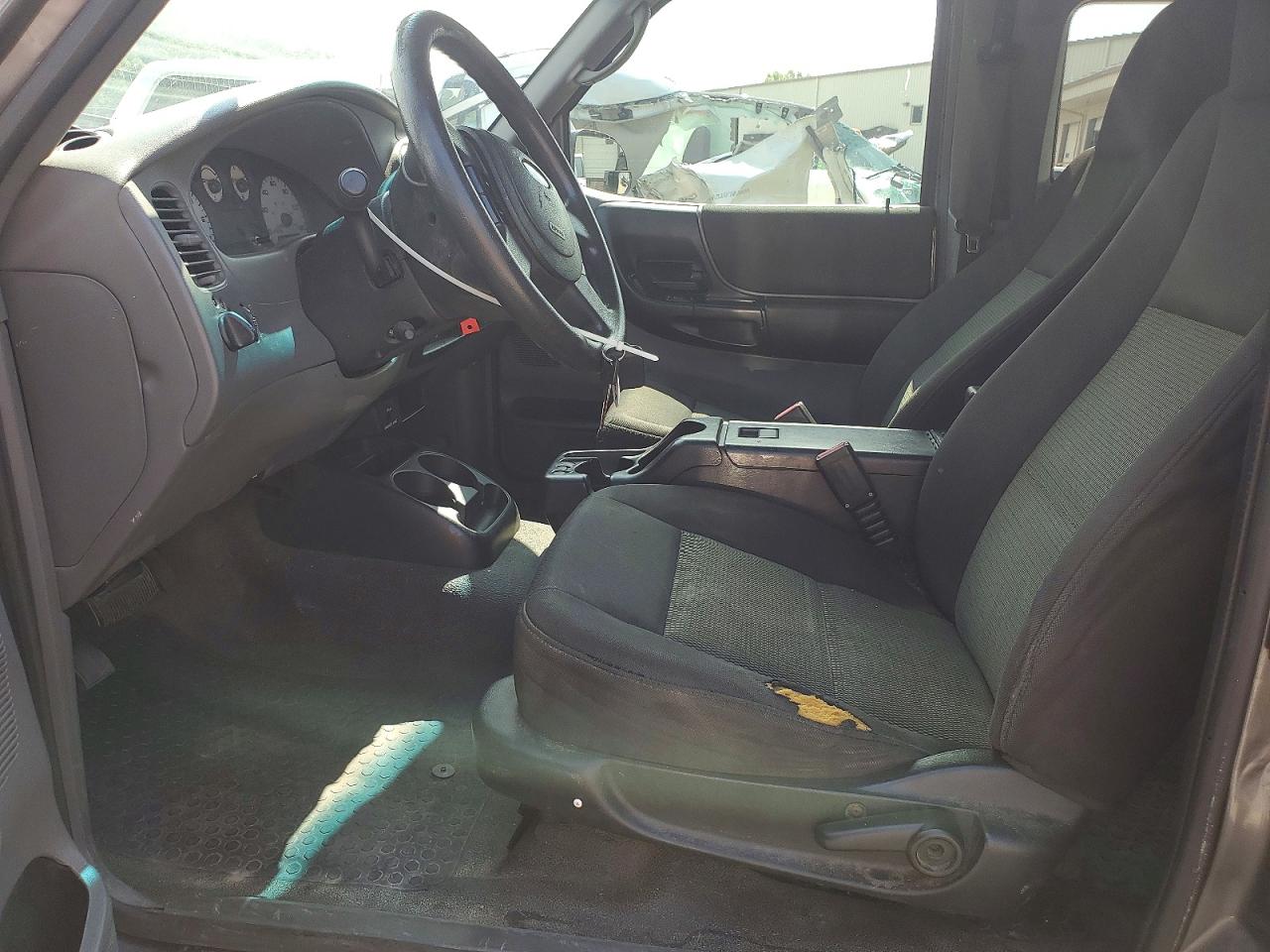 2004 Ford Ranger Super Cab Gray vin: 1FTZR45E44PA10049