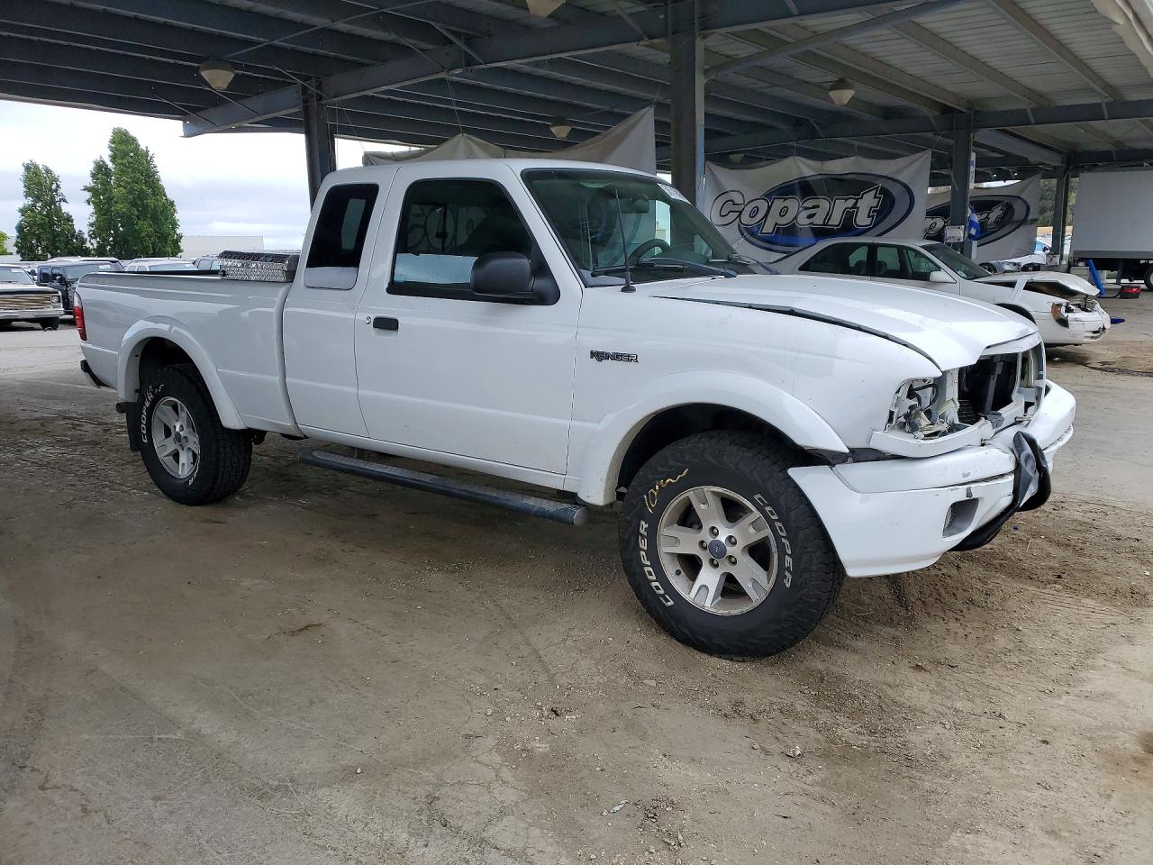2005 Ford Ranger Super Cab White vin: 1FTZR45E45PA61925