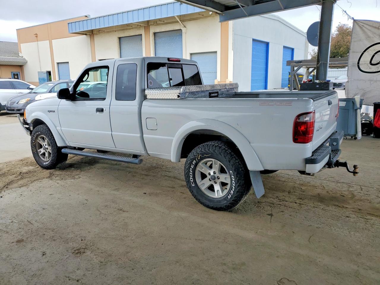 2005 Ford Ranger Super Cab White vin: 1FTZR45E45PA61925