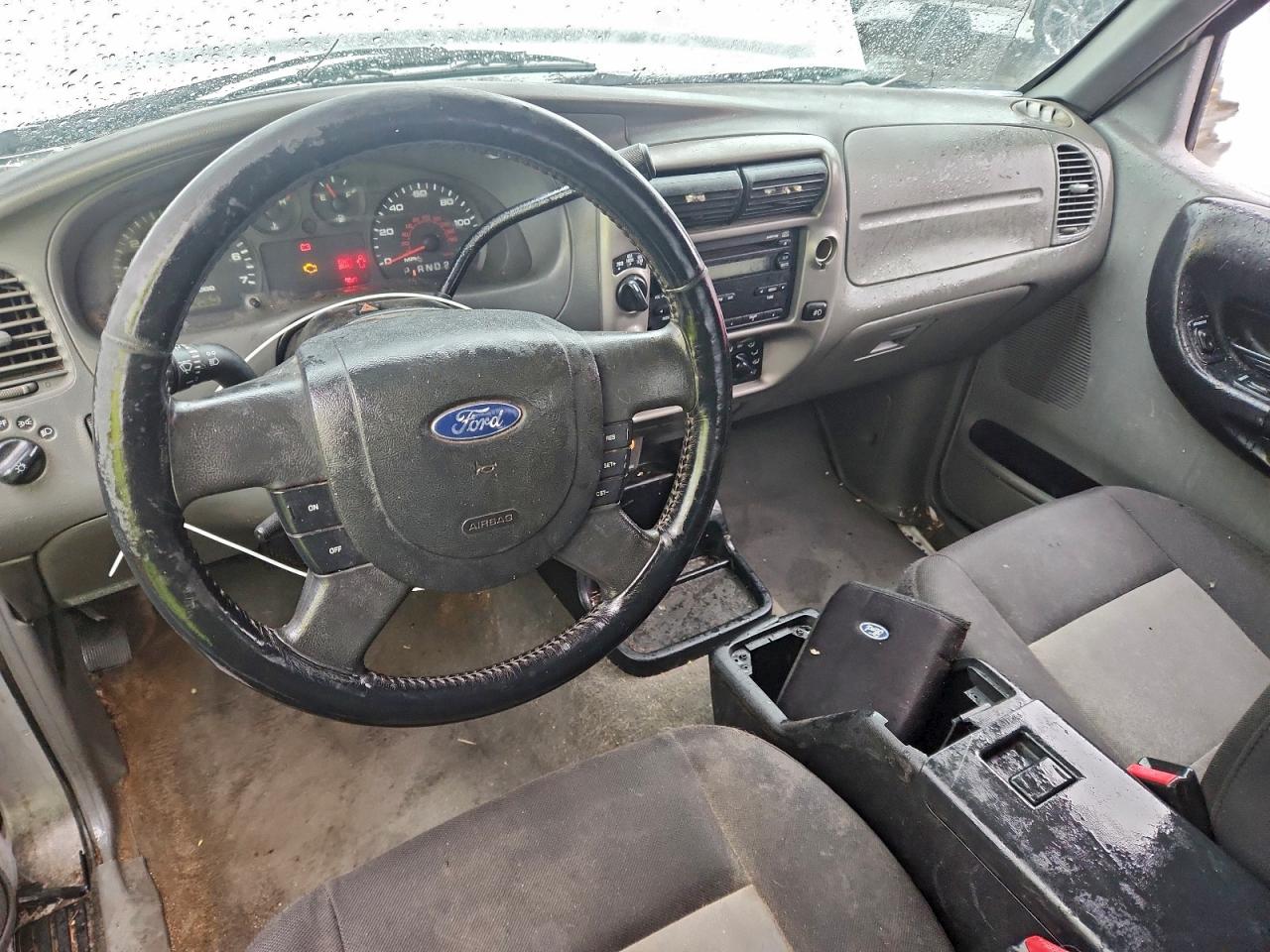 2005 Ford Ranger Super Cab Серебряный vin: 1FTZR45E45PA69071