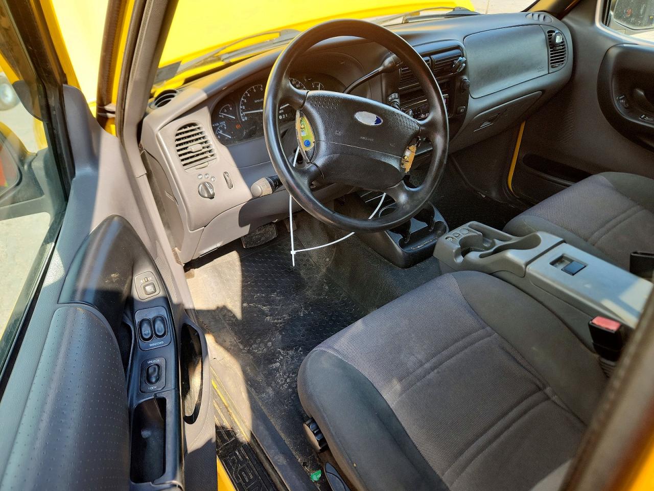 2002 Ford Ranger Super Cab Желтый vin: 1FTZR45E52TA59989