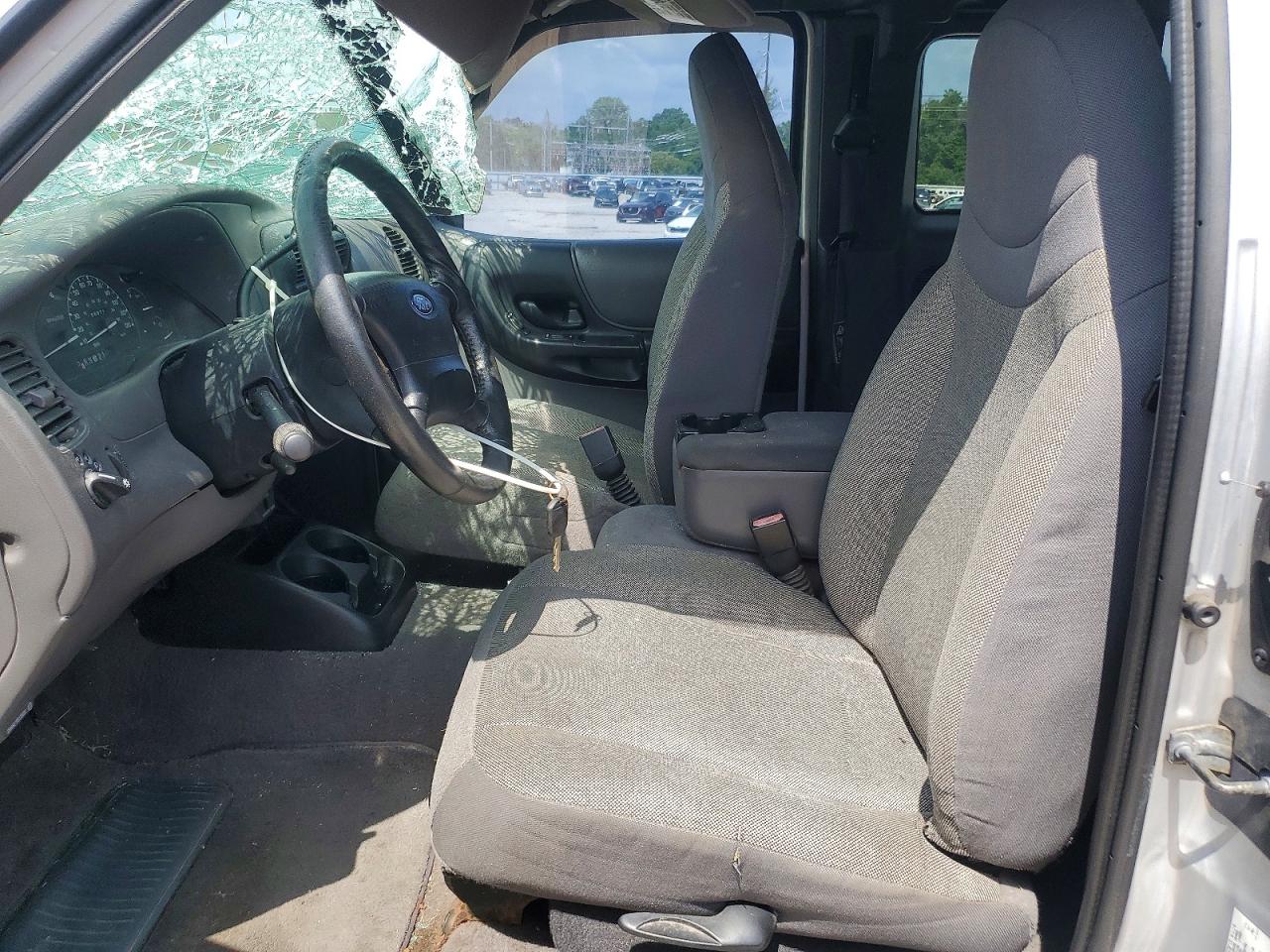 2002 Ford Ranger Super Cab Silver vin: 1FTZR45E52TA75738