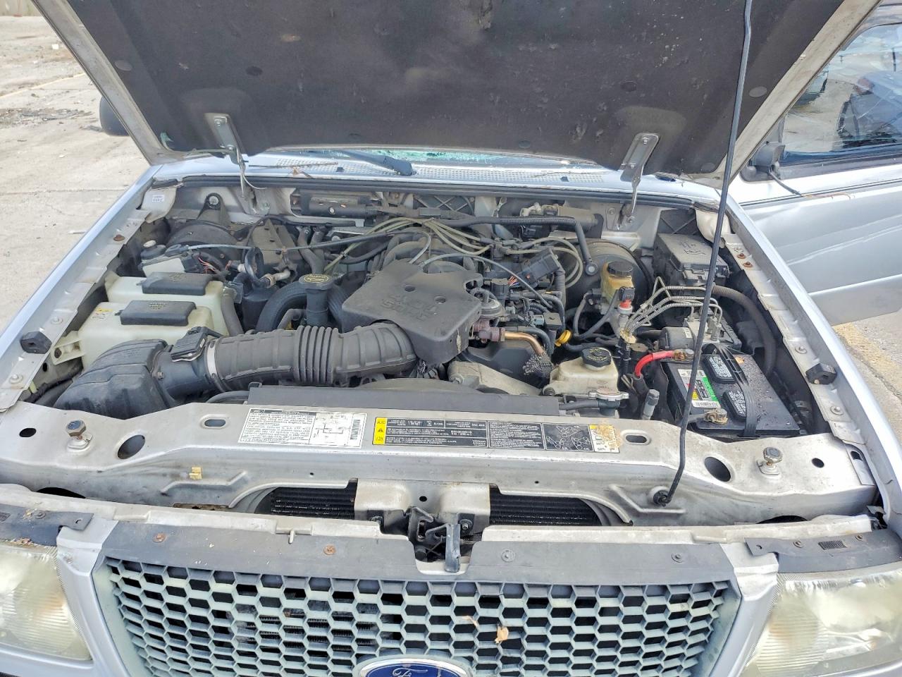 2002 Ford Ranger Super Cab Silver vin: 1FTZR45E52TA75738