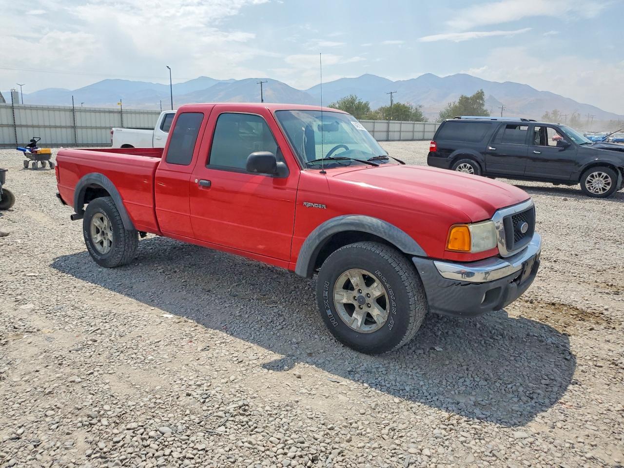 2005 Ford Ranger Super Cab Red vin: 1FTZR45E55PA37620