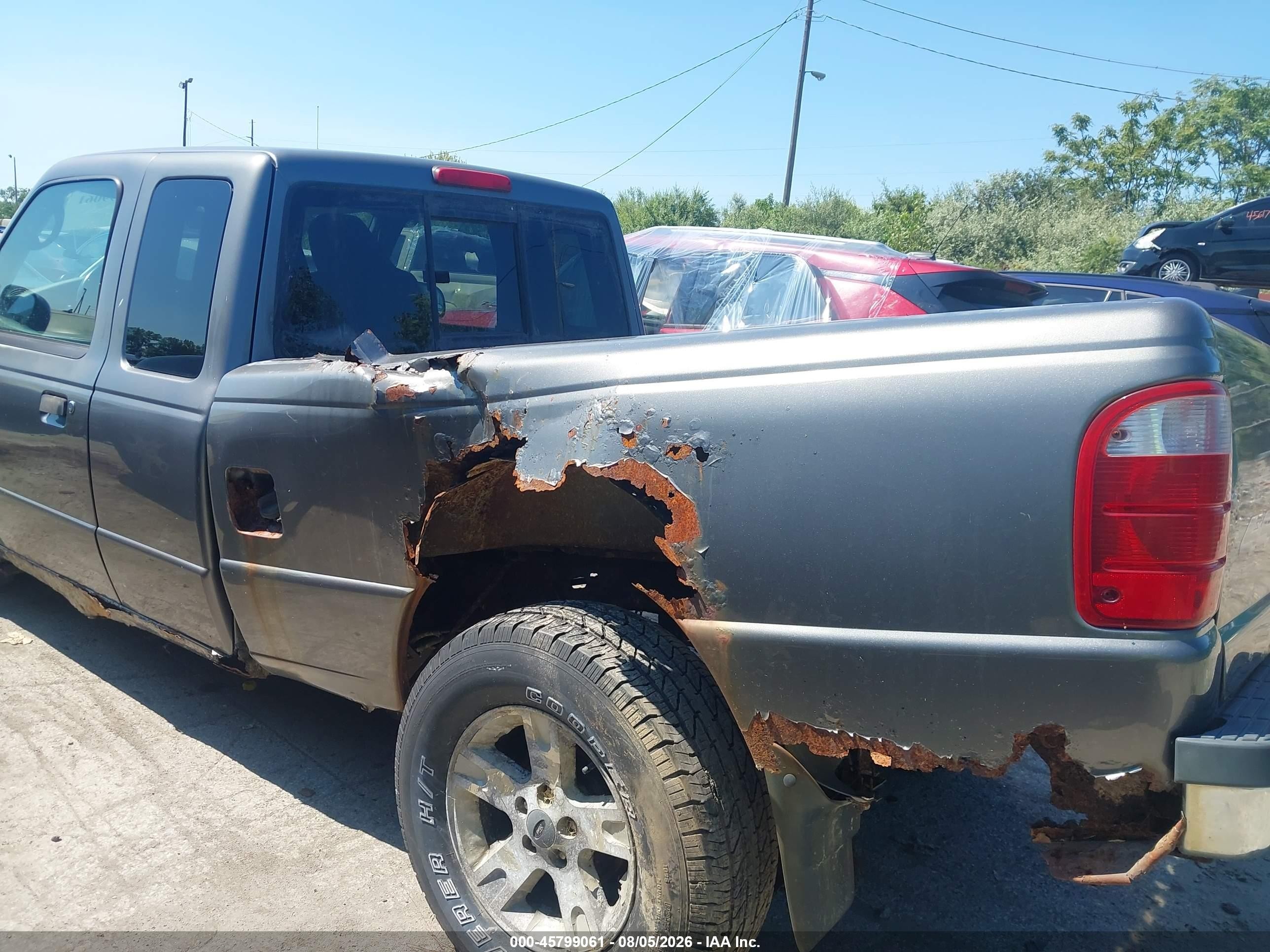 2004 Ford Ranger   Серый vin: 1FTZR45E74PB45431