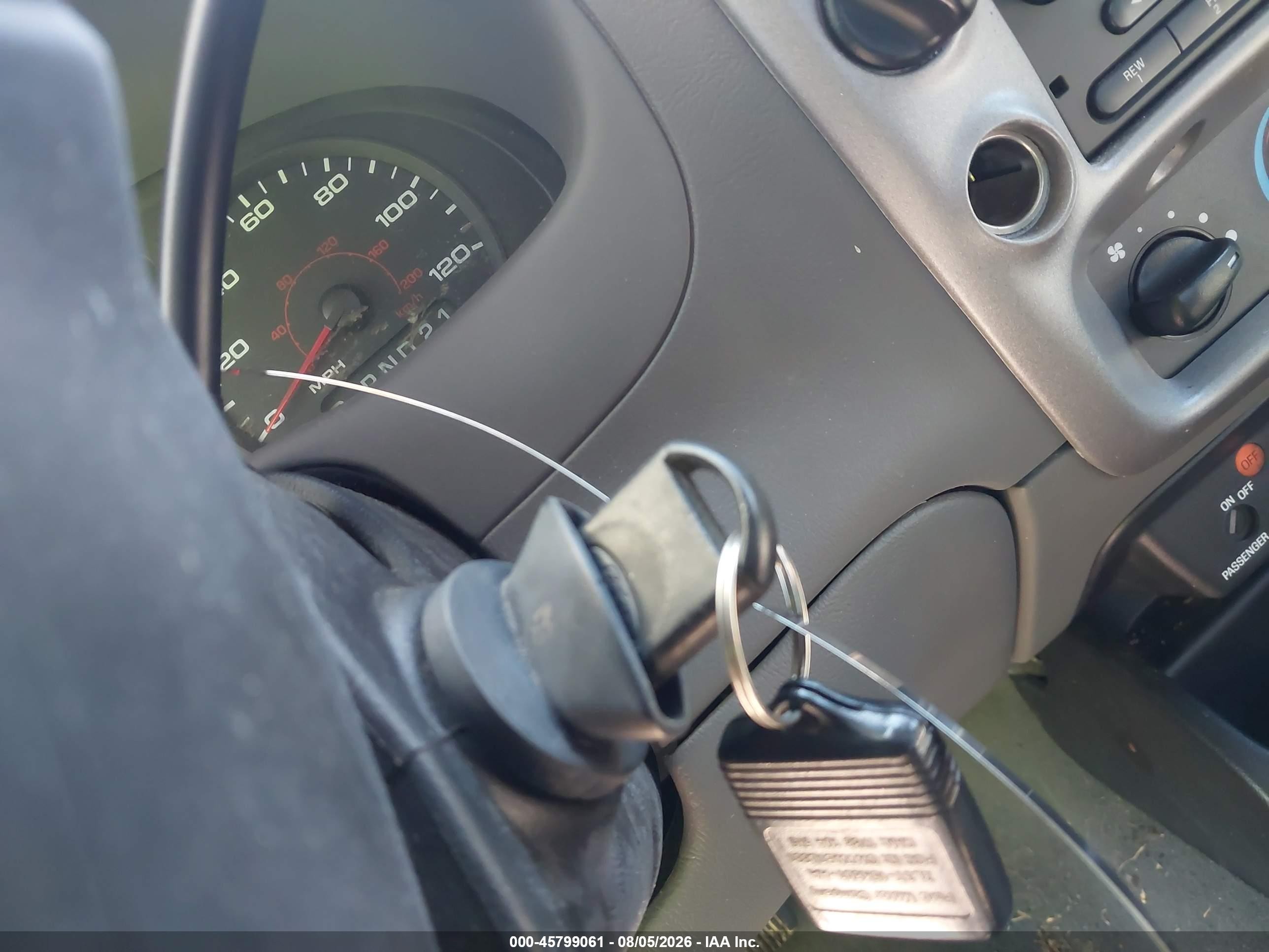 2004 Ford Ranger   Серый vin: 1FTZR45E74PB45431