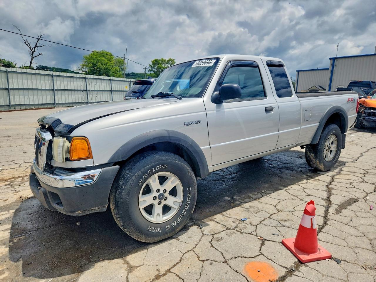 2005 Ford Ranger Super Cab Silver vin: 1FTZR45E75PA23430