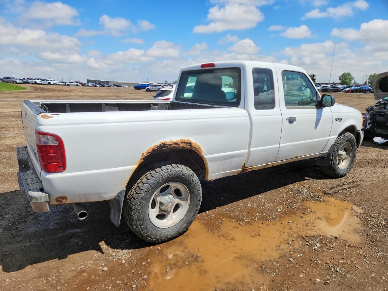 2005 Ford Ranger Super Cab White vin: 1FTZR45E75PA81229
