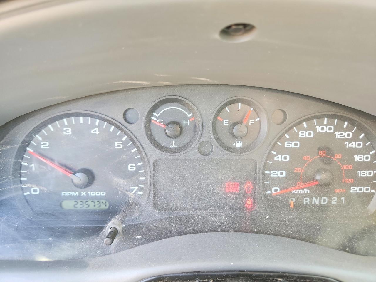 2005 Ford Ranger Super Cab White vin: 1FTZR45E75PA81229