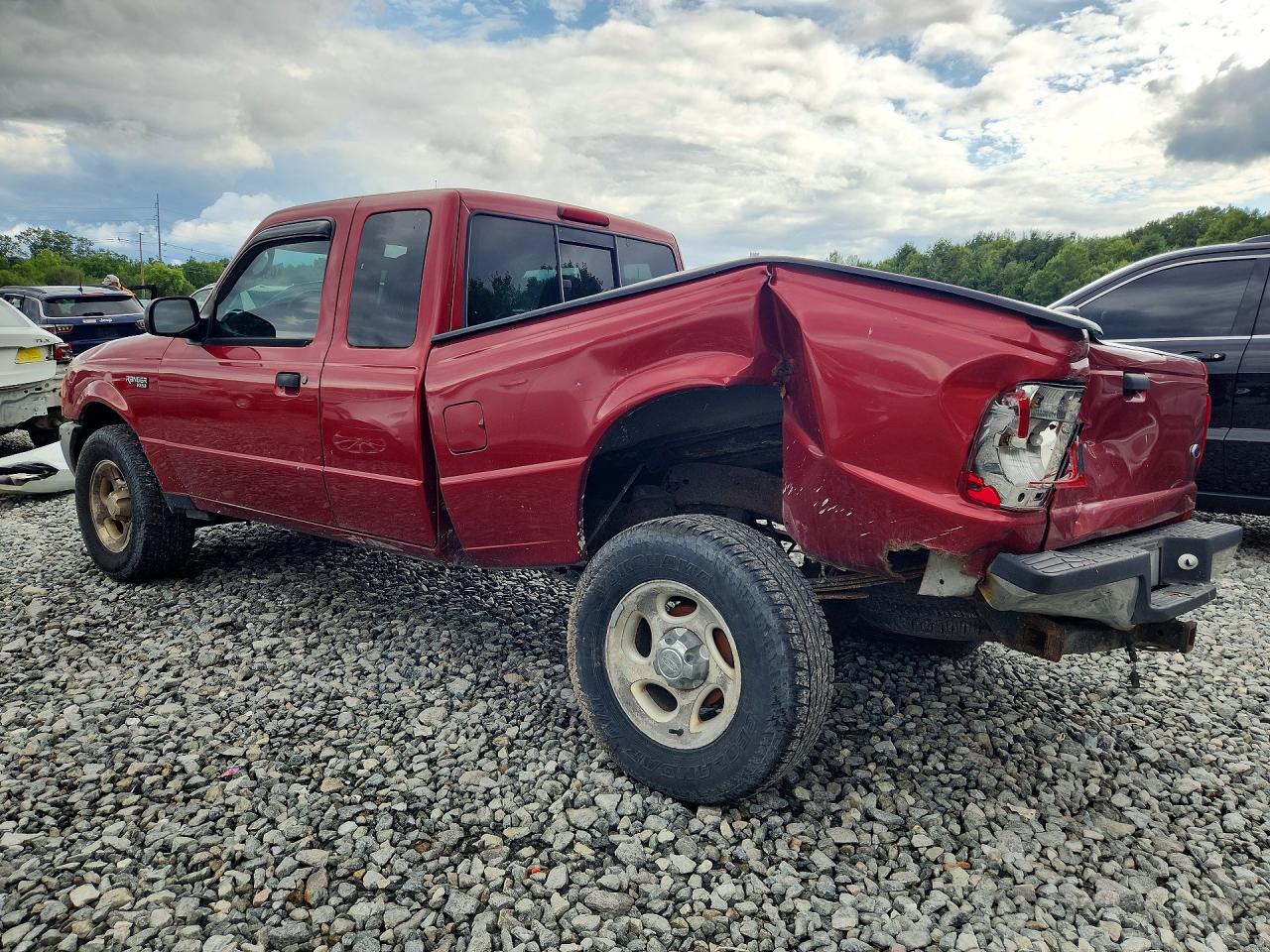 2003 Ford Ranger Super Cab Red vin: 1FTZR45E83TA39396